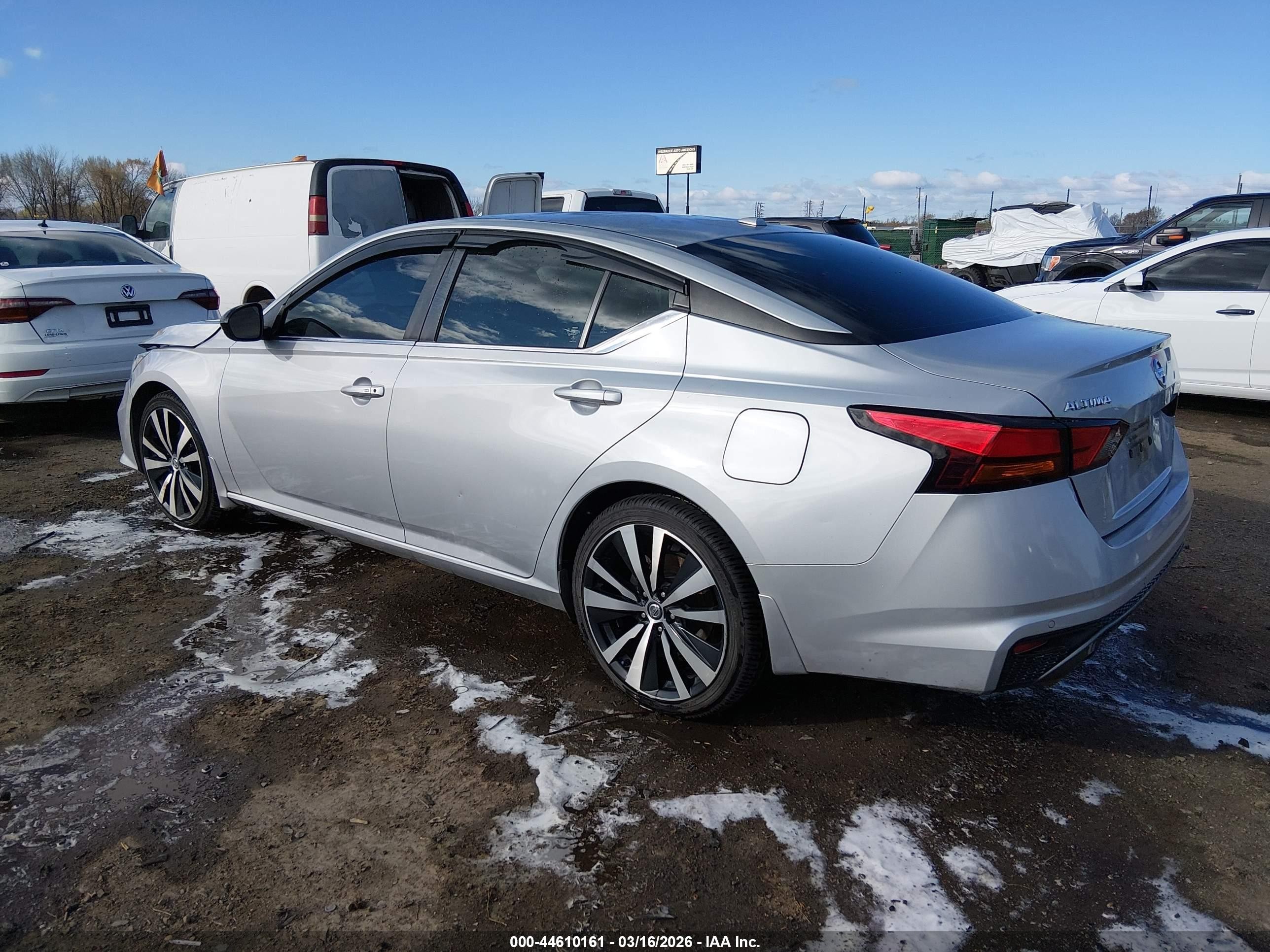 2020 Nissan Altima Sr Fwd Silver vin: 1N4BL4CV9LN319375