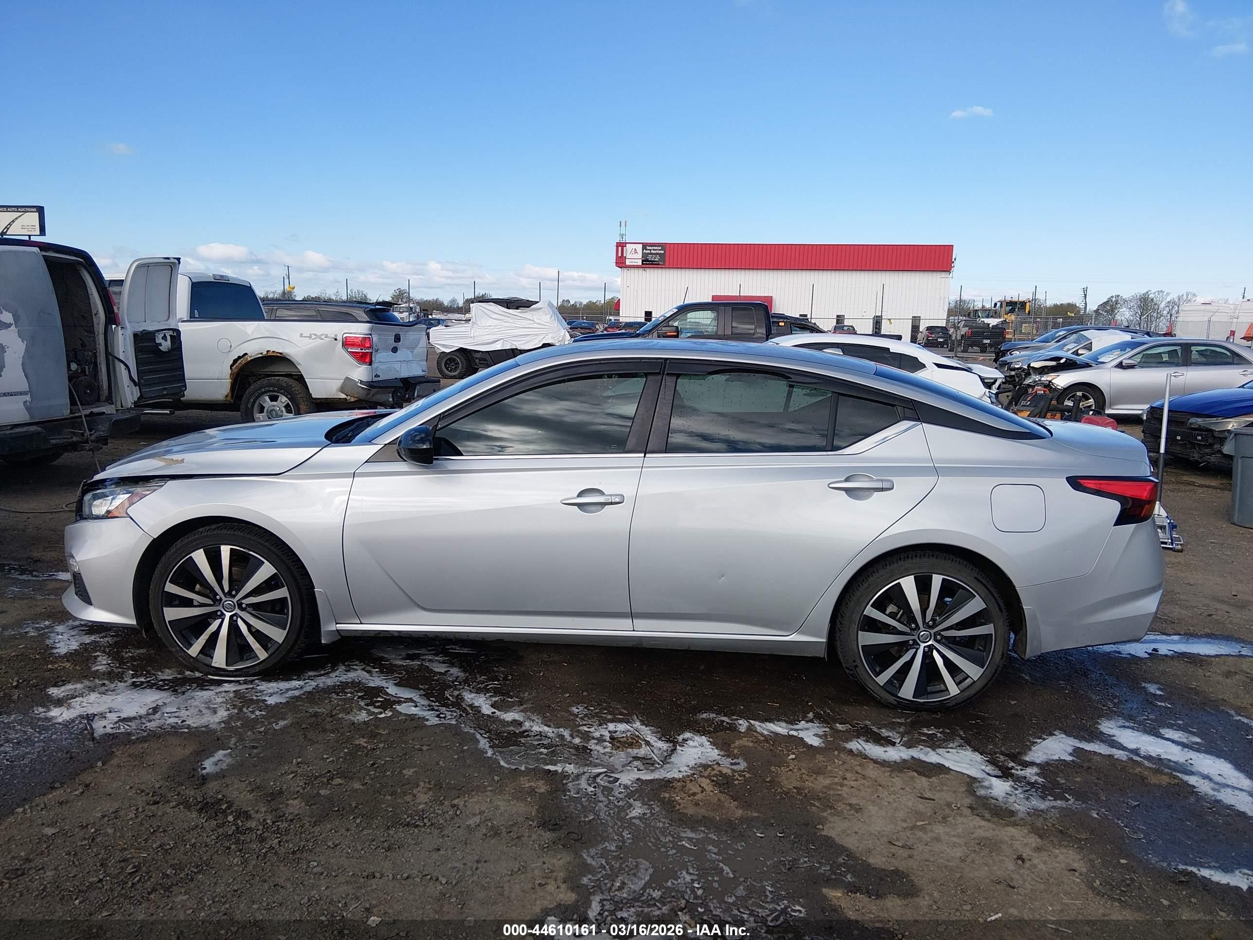2020 Nissan Altima Sr Fwd Silver vin: 1N4BL4CV9LN319375