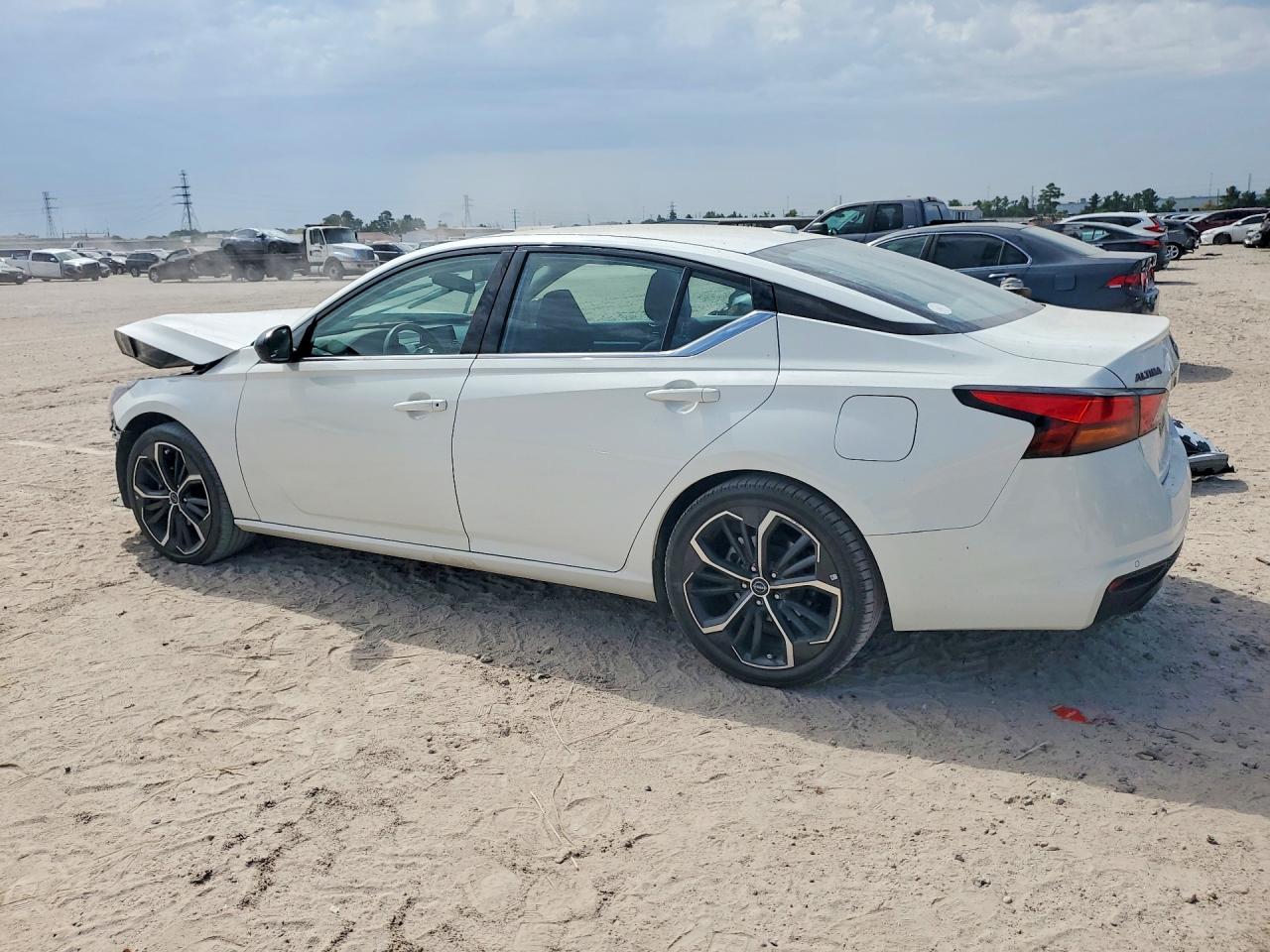 2024 Nissan Altima Sr White vin: 1N4BL4CV9RN370142