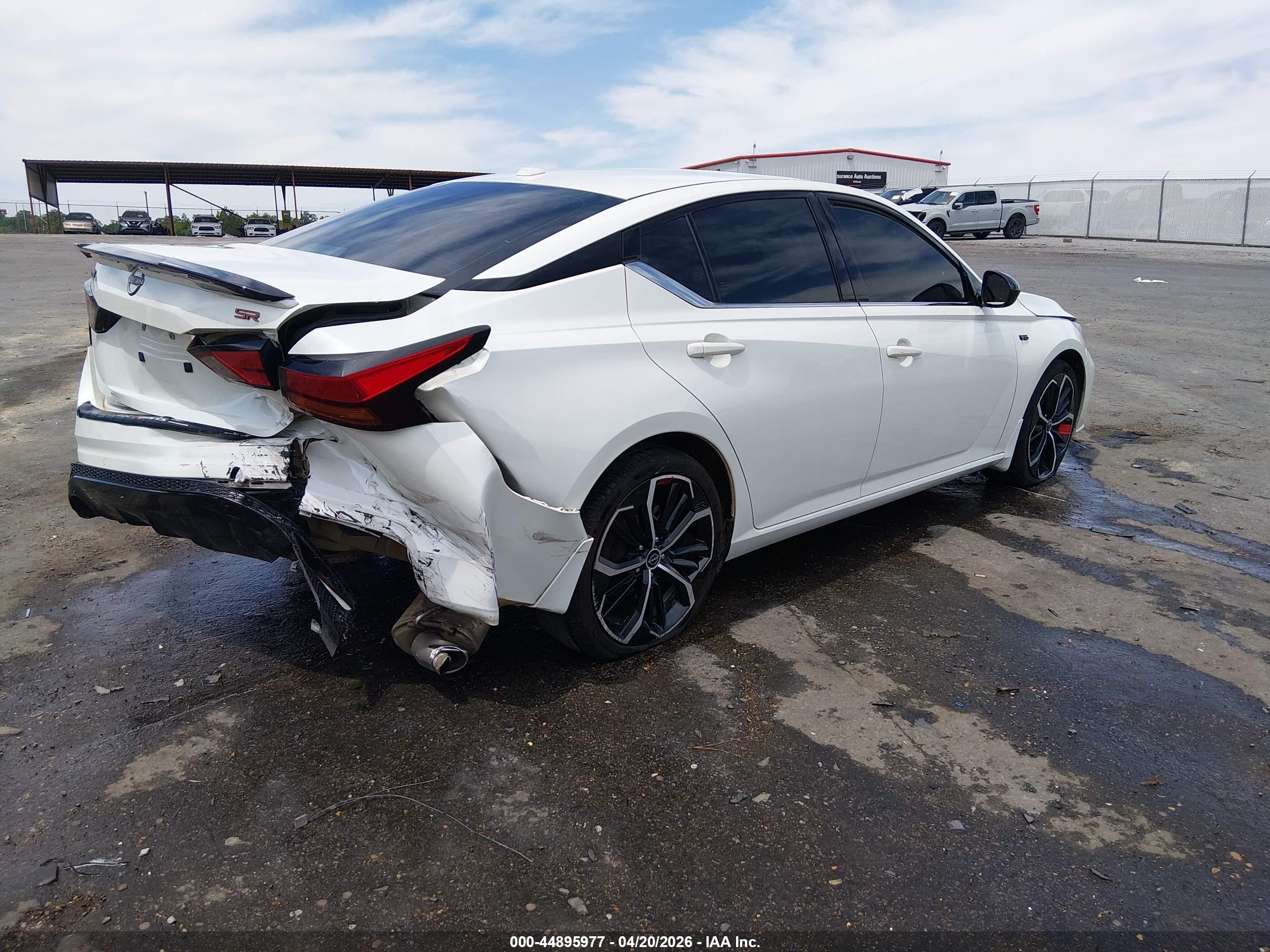 2023 Nissan Altima Sr Fwd White vin: 1N4BL4CVXPN315115