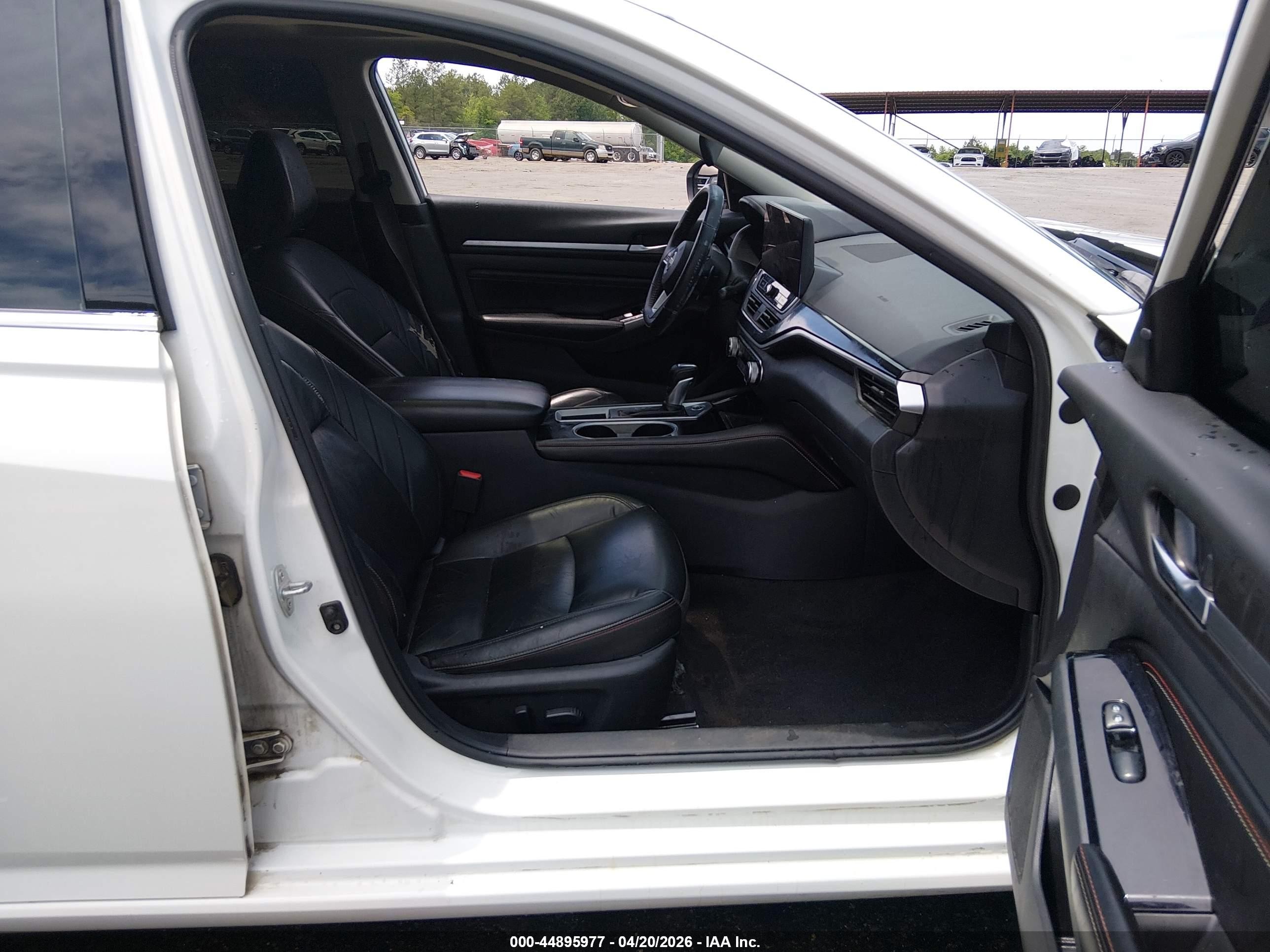2023 Nissan Altima Sr Fwd White vin: 1N4BL4CVXPN315115