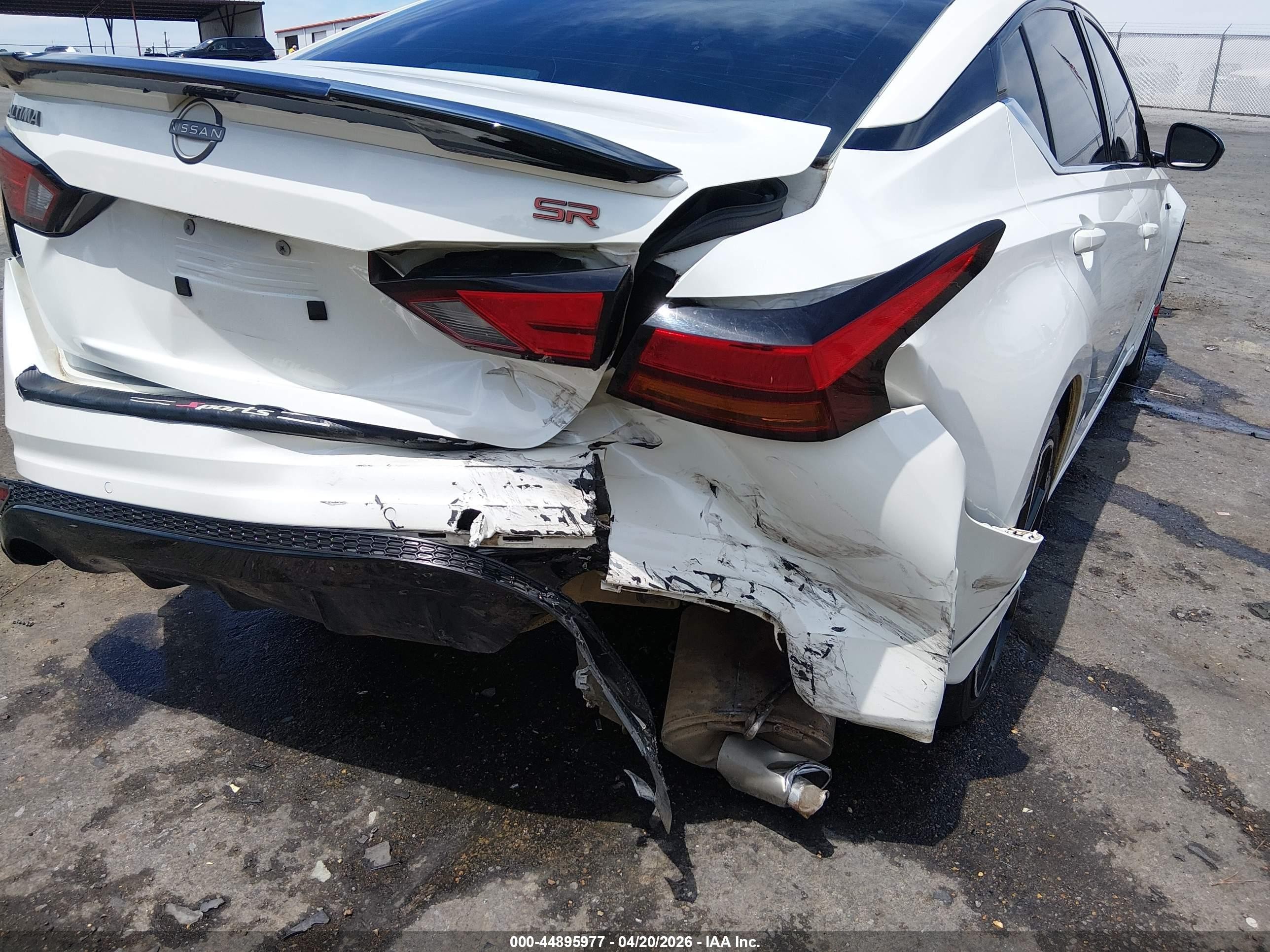 2023 Nissan Altima Sr Fwd White vin: 1N4BL4CVXPN315115