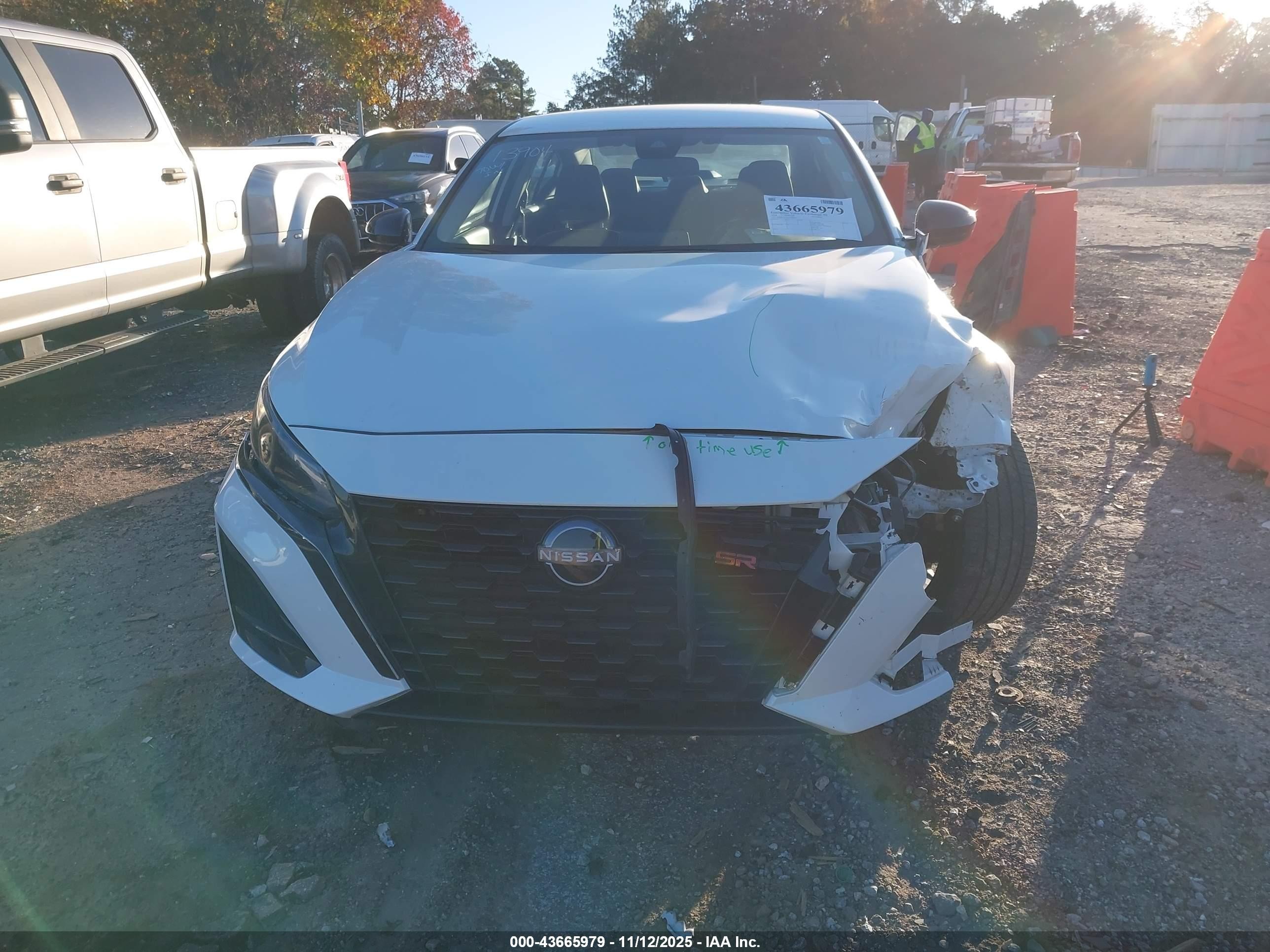2024 Nissan Altima Sr Fwd Белый vin: 1N4BL4CVXRN389363