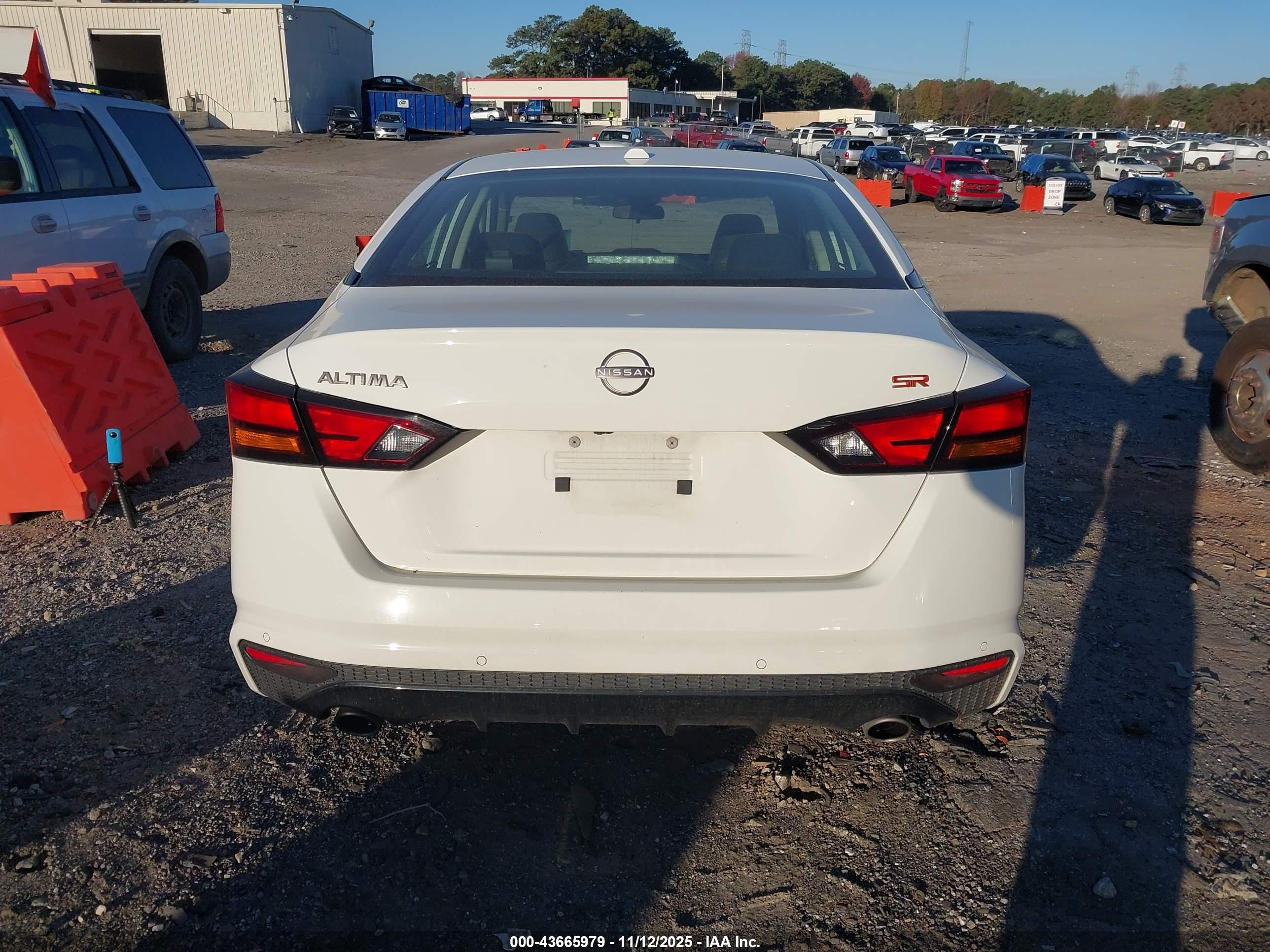 2024 Nissan Altima Sr Fwd Белый vin: 1N4BL4CVXRN389363