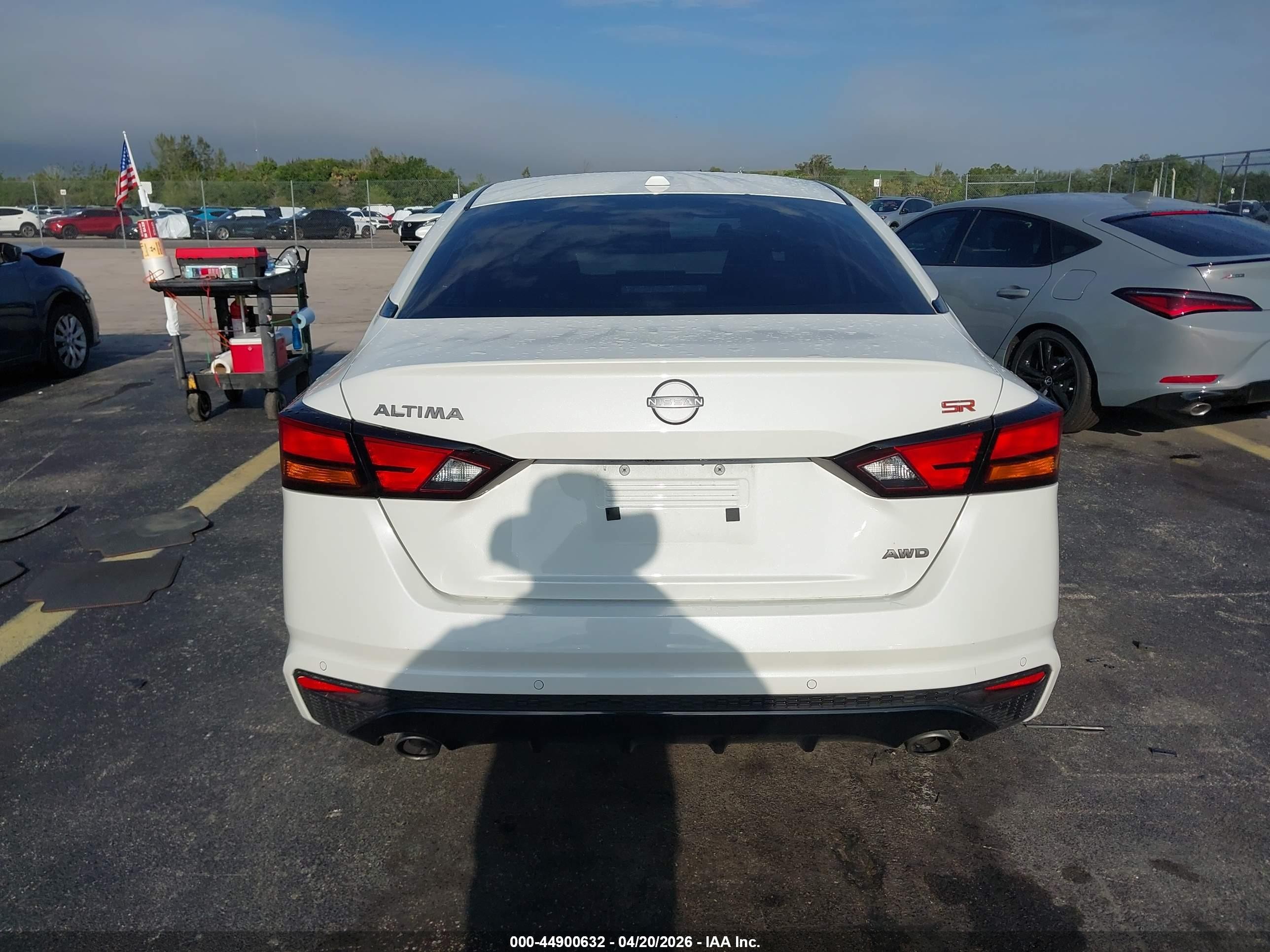 2024 Nissan Altima Sr Intelligent Awd Белый vin: 1N4BL4CW0RN406406