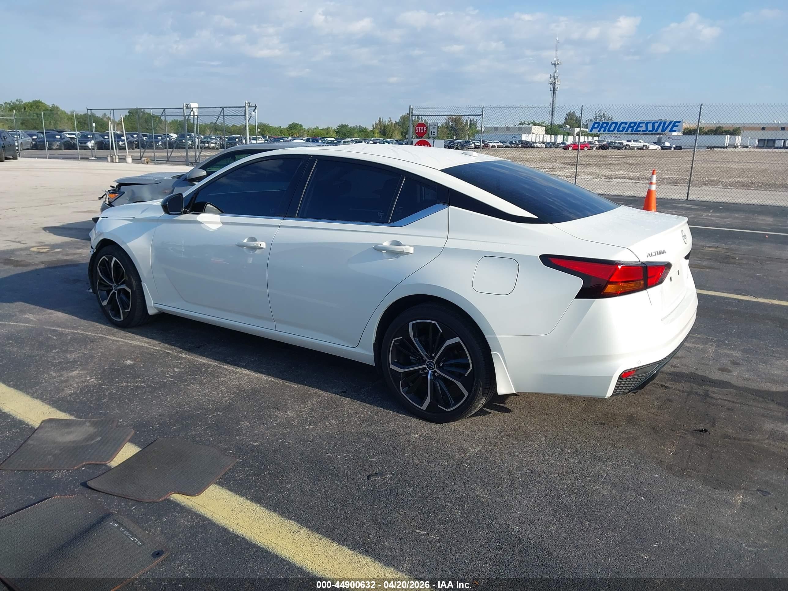 2024 Nissan Altima Sr Intelligent Awd Белый vin: 1N4BL4CW0RN406406