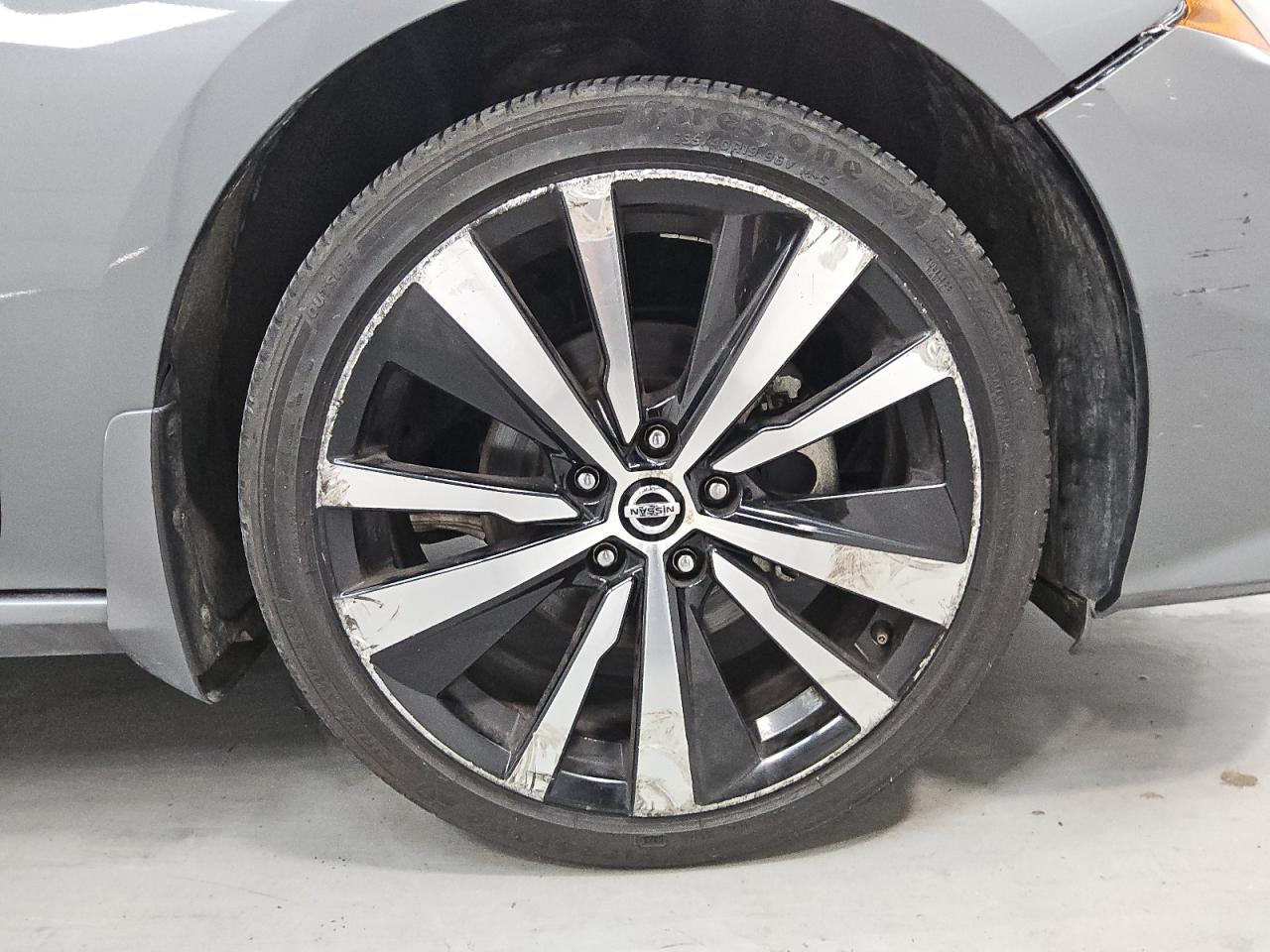 2019 Nissan Altima Sr Orange vin: 1N4BL4CW2KC140212 Damage: Right Front Wheel, Curb Rash, > 12 Inches