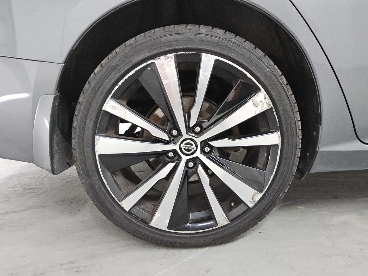 2019 Nissan Altima Sr Orange vin: 1N4BL4CW2KC140212 Damage: Right Rear Wheel, Curb Rash, > 12 Inches