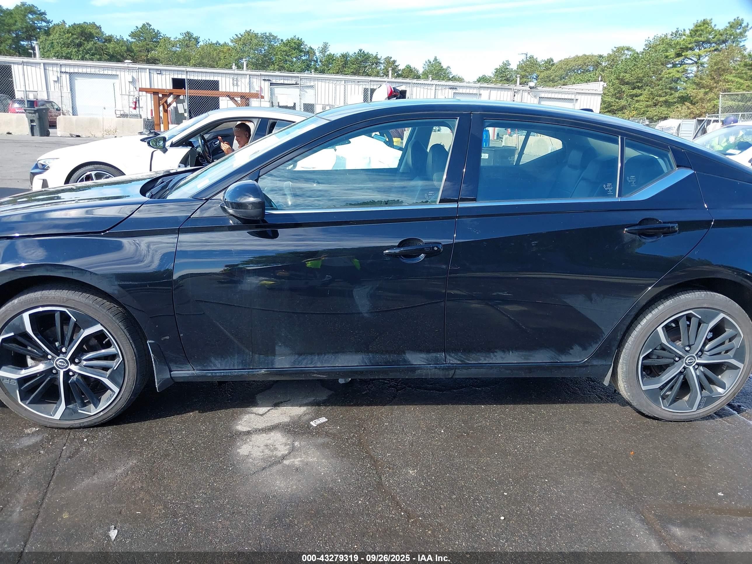2024 Nissan Altima Sr Intelligent Awd Черный vin: 1N4BL4CW5RN323263