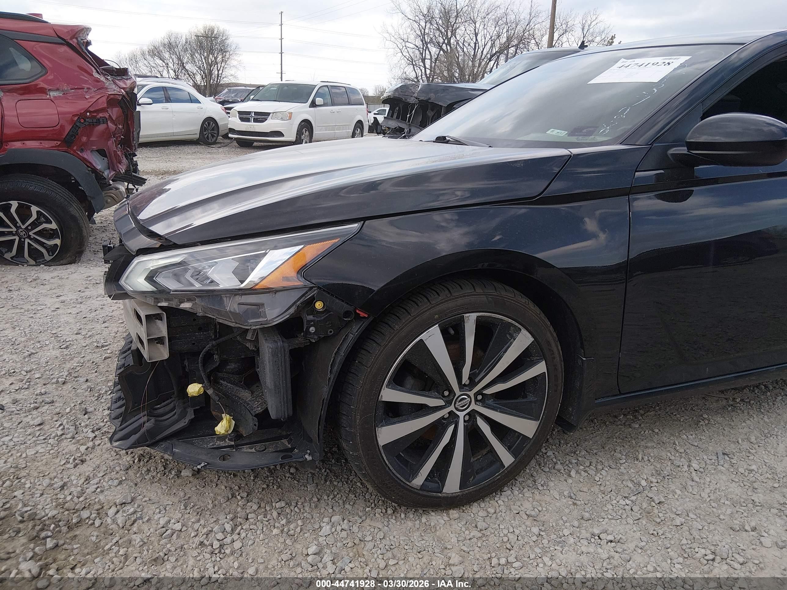 2019 Nissan Altima 2.5 Sr Черный vin: 1N4BL4CW8KC213728