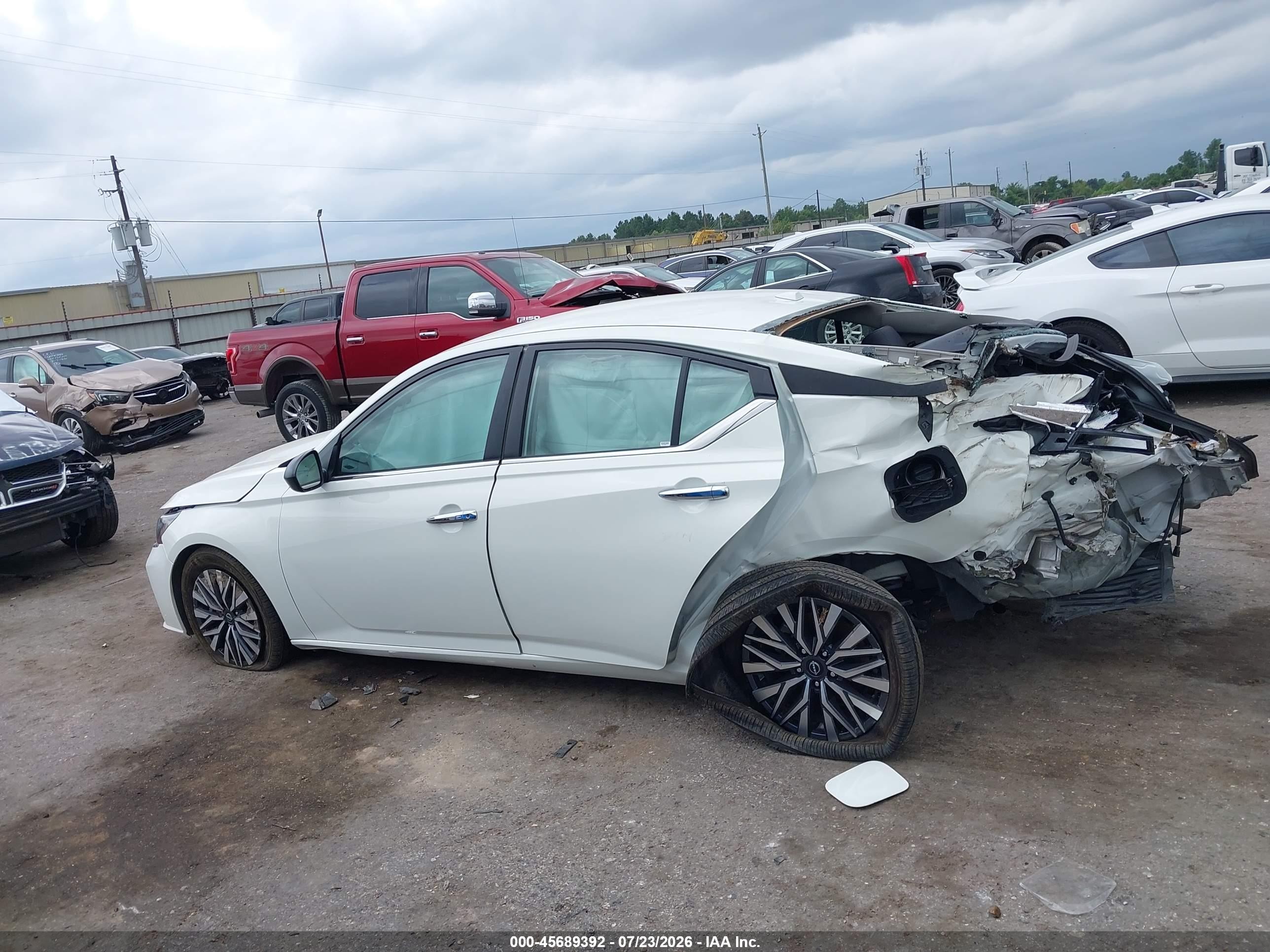 2025 Nissan Altima Sv Fwd White vin: 1N4BL4DV0SN354996