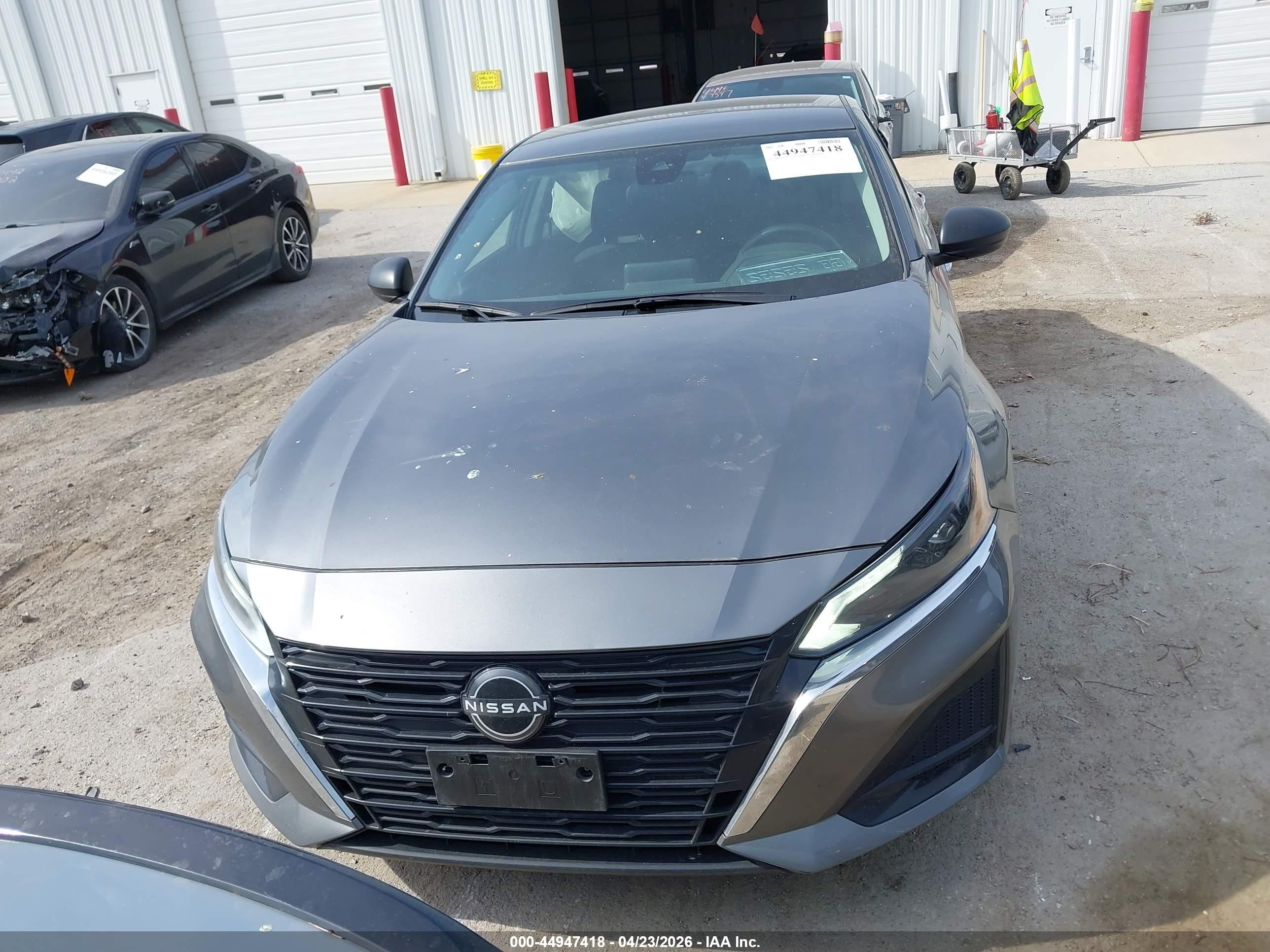 2024 Nissan Altima Sv Fwd Серый vin: 1N4BL4DV1RN333097