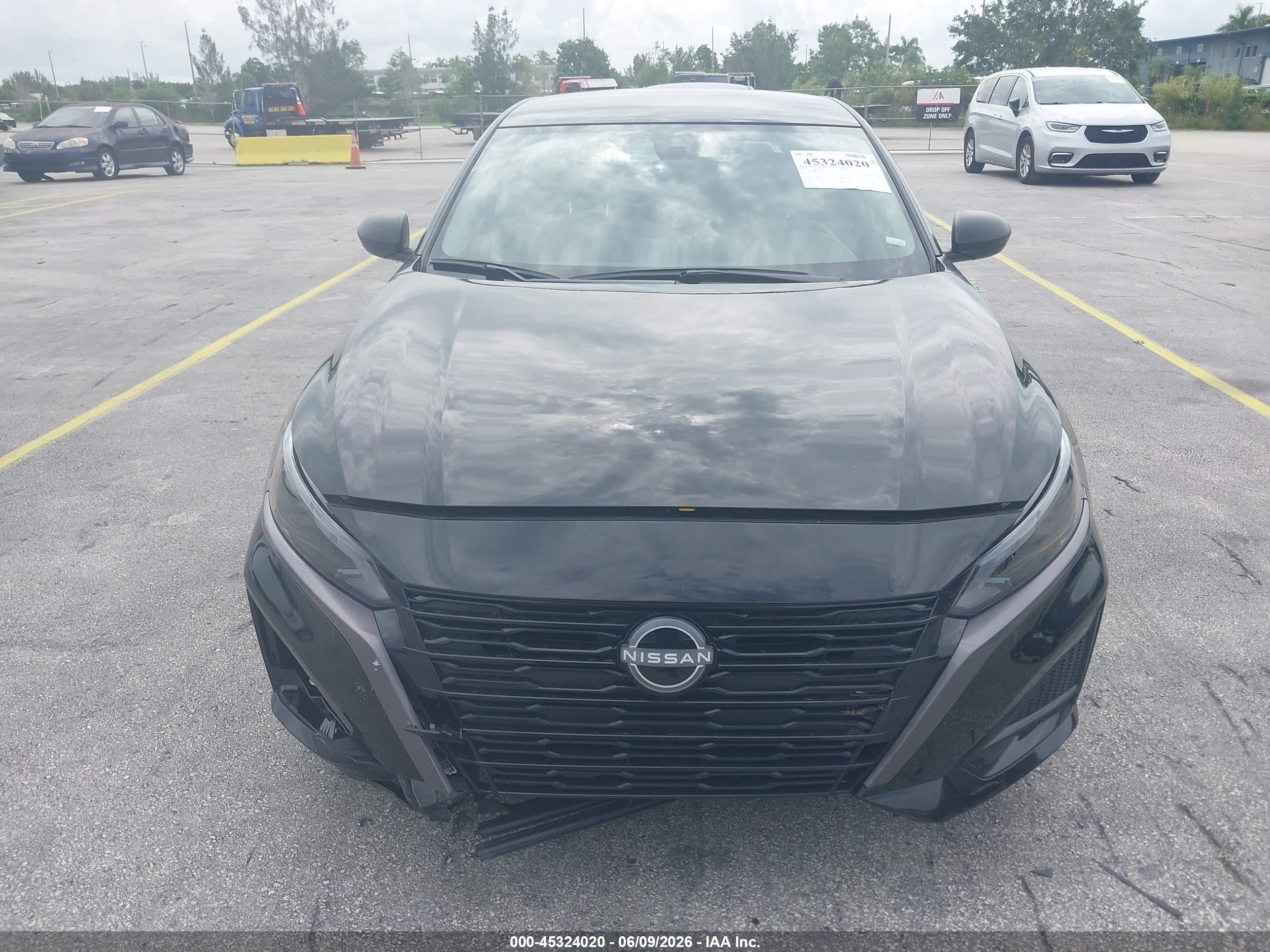 2026 Nissan Altima Sv Fwd Black vin: 1N4BL4DV1TN312855