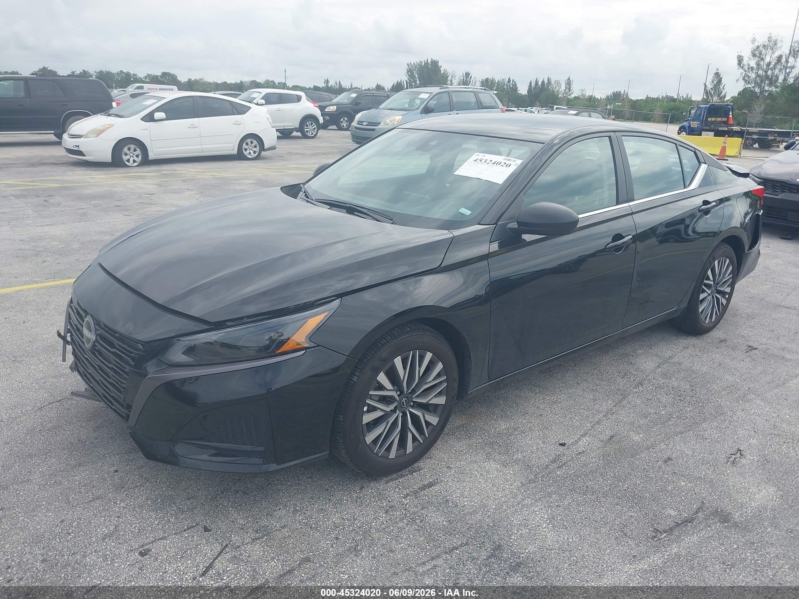 2026 Nissan Altima Sv Fwd Black vin: 1N4BL4DV1TN312855