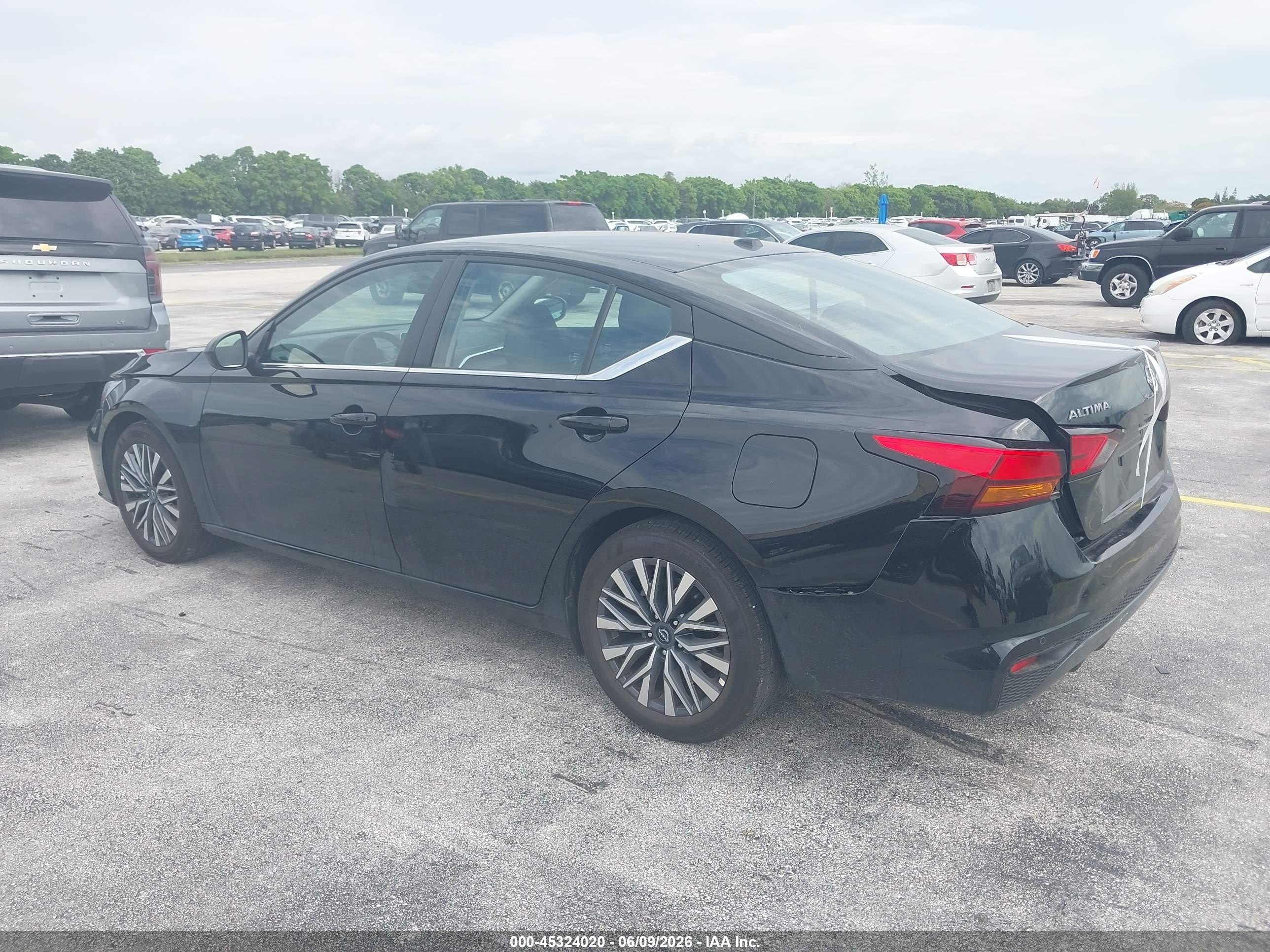 2026 Nissan Altima Sv Fwd Black vin: 1N4BL4DV1TN312855