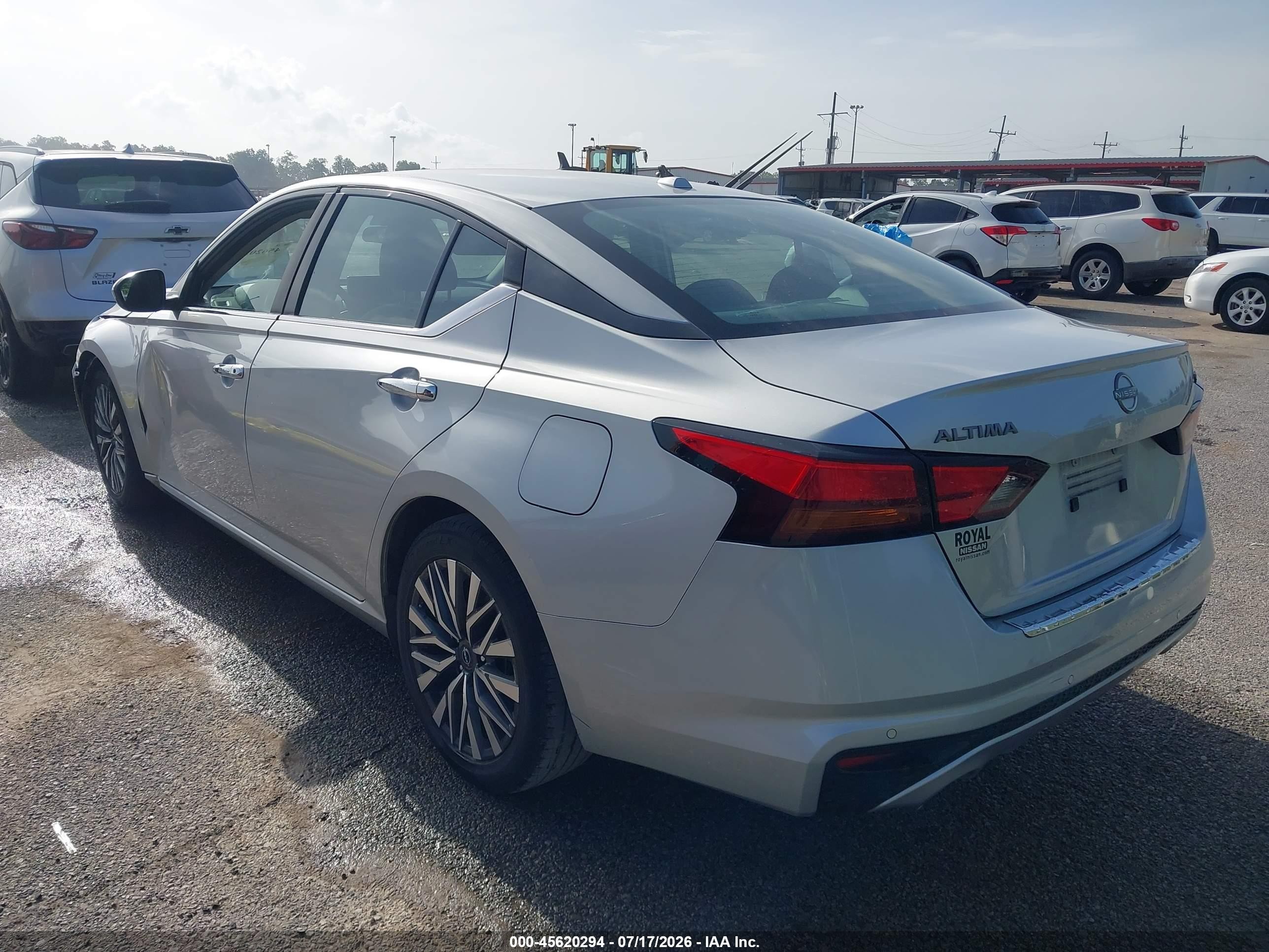 2023 Nissan Altima Sv Fwd Silver vin: 1N4BL4DV2PN337530
