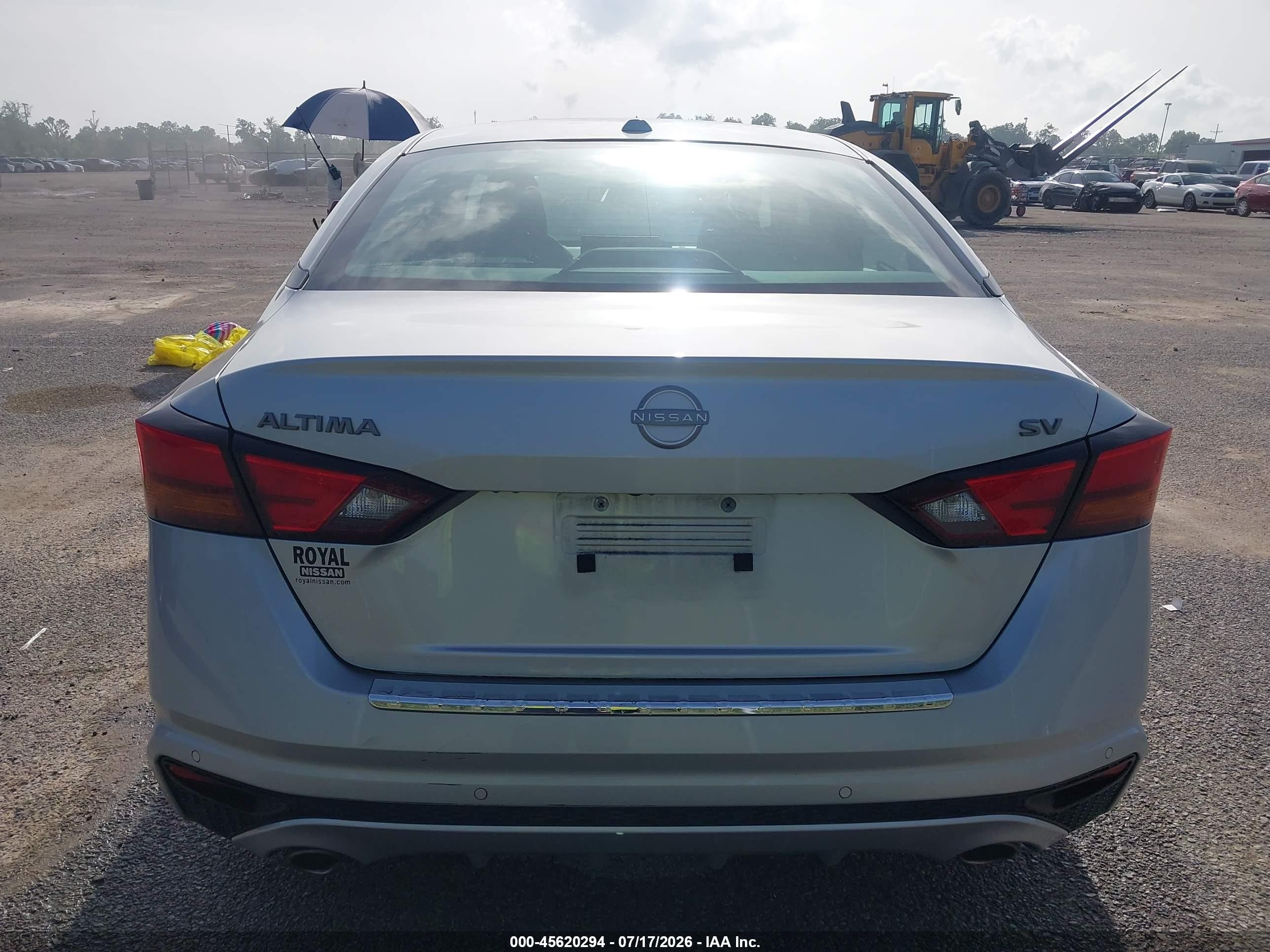 2023 Nissan Altima Sv Fwd Silver vin: 1N4BL4DV2PN337530