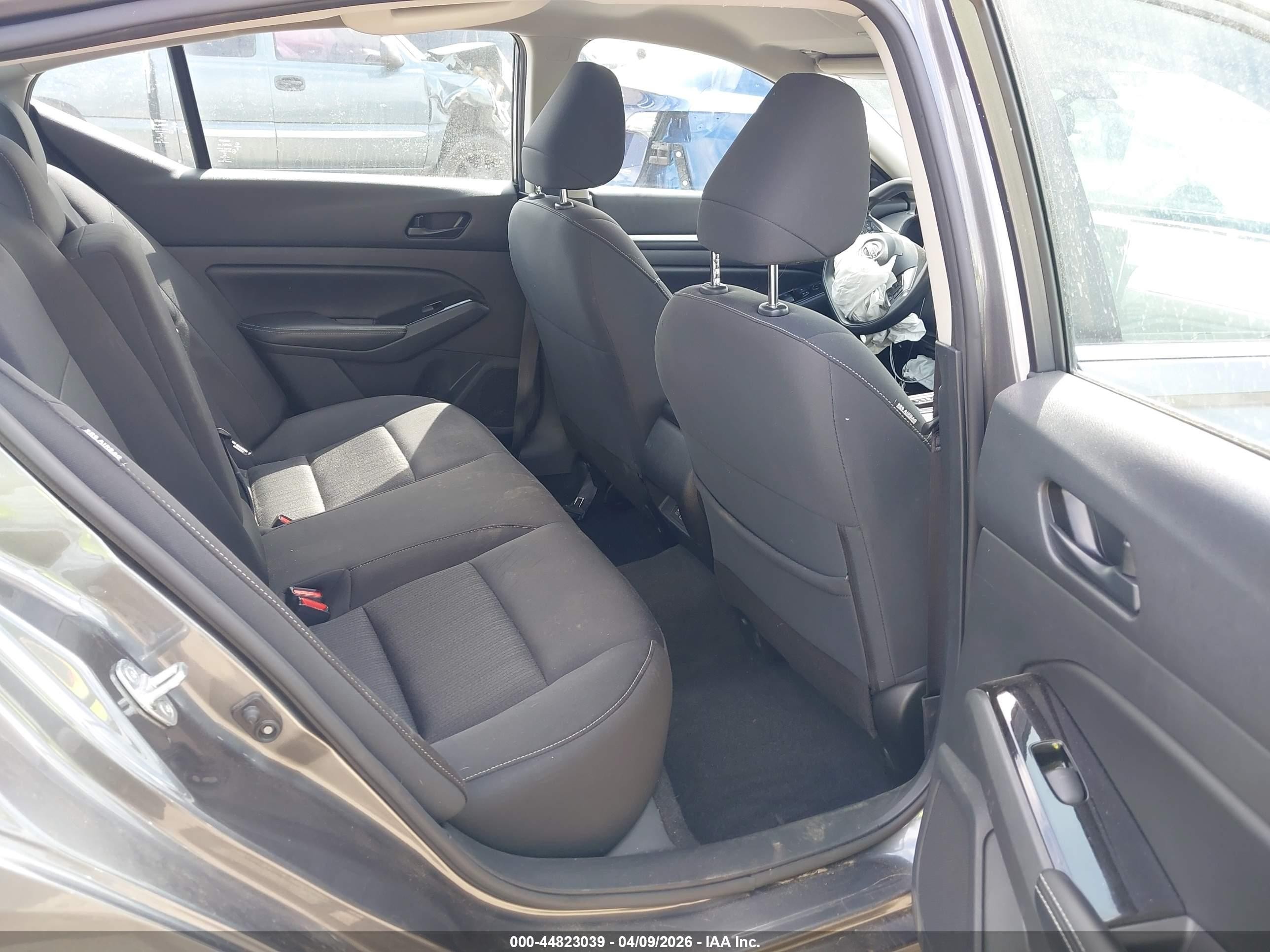 2023 Nissan Altima Sv Fwd Черный vin: 1N4BL4DV2PN376568