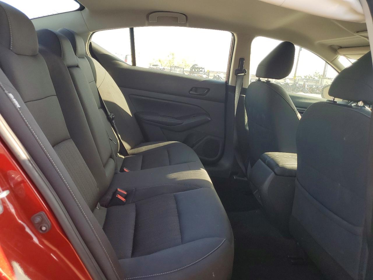 2025 Nissan Altima Sv Maroon vin: 1N4BL4DV2SN303127