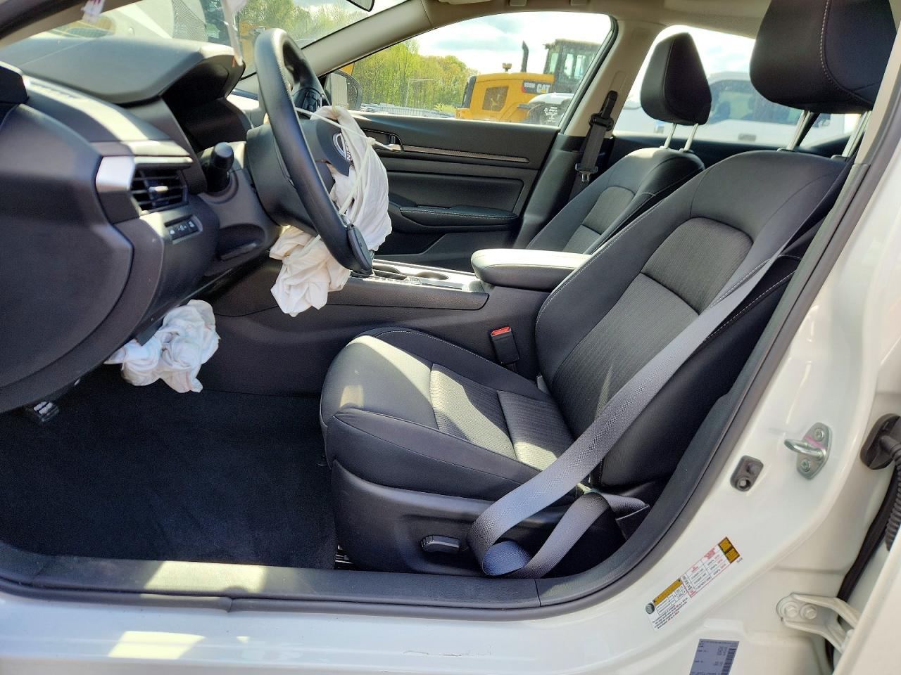 2025 Nissan Altima Sv White vin: 1N4BL4DV2SN342641