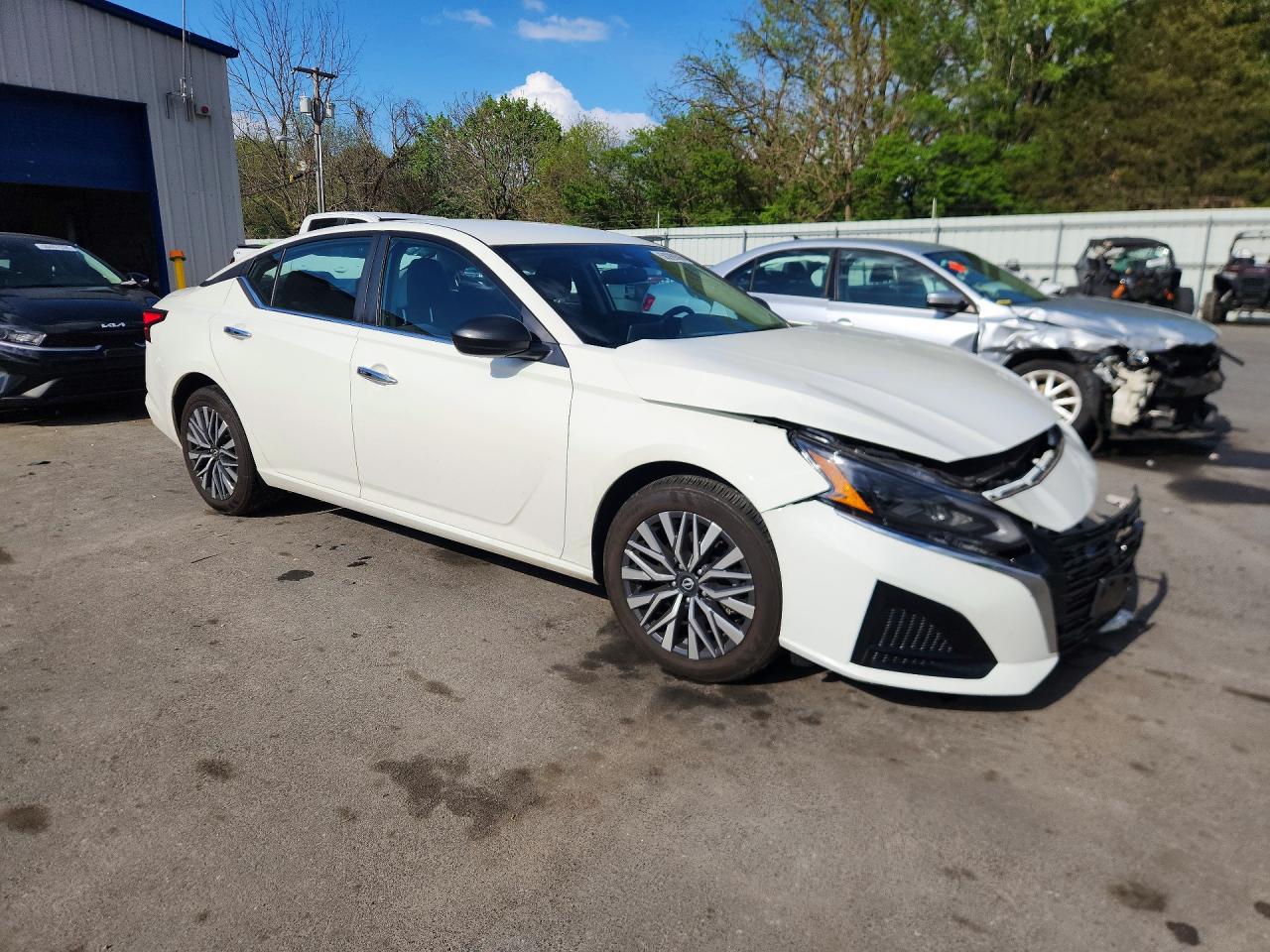 2025 Nissan Altima Sv White vin: 1N4BL4DV2SN342641
