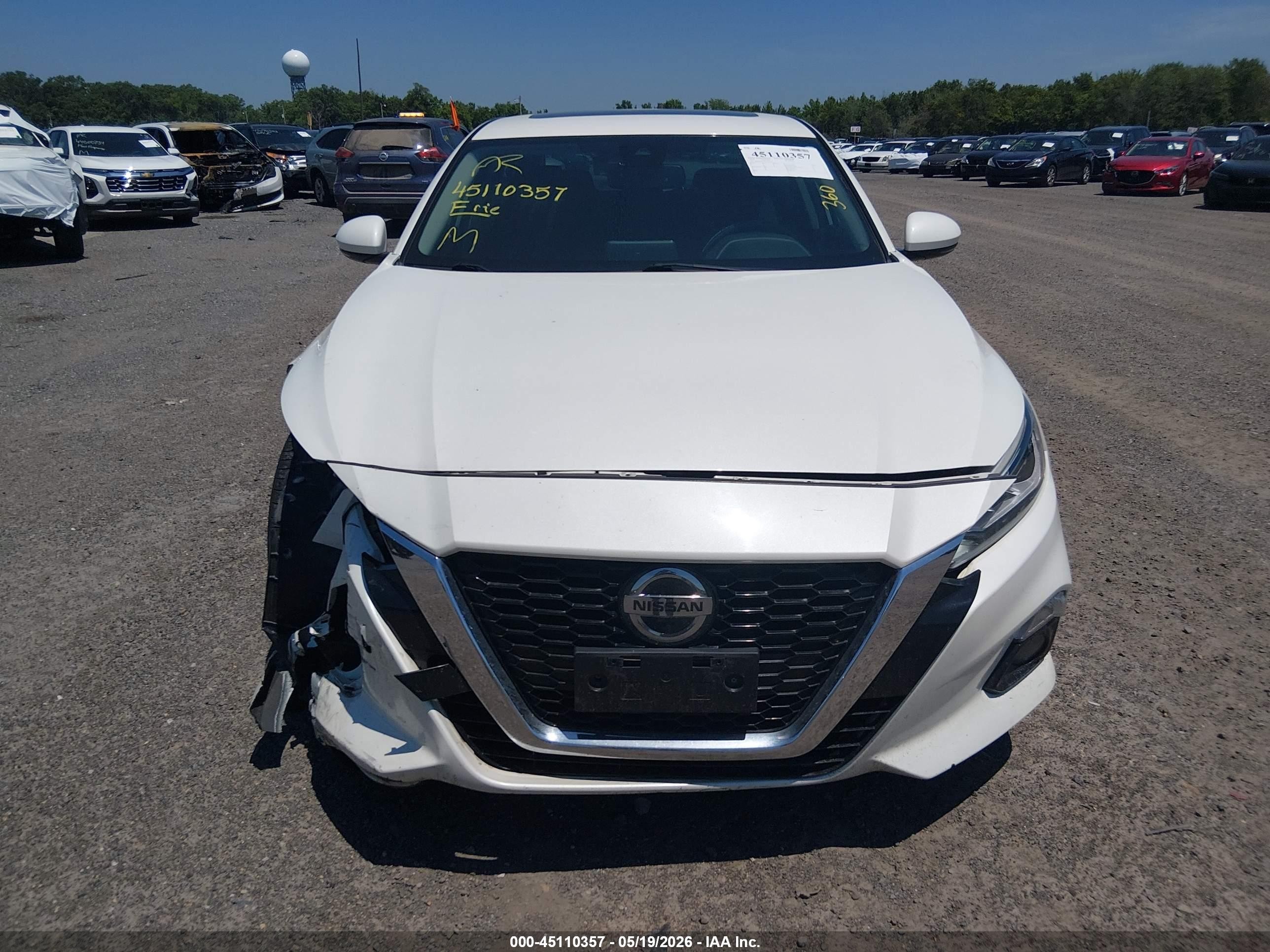 2019 Nissan Altima 2.5 Sv Белый vin: 1N4BL4DV3KC164315