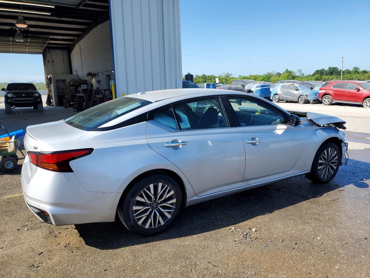 2024 Nissan Altima Sv Silver vin: 1N4BL4DV3RN339063