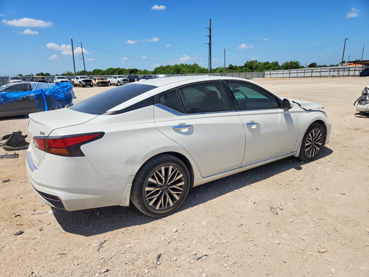 2023 Nissan Altima Sv White vin: 1N4BL4DV4PN397499