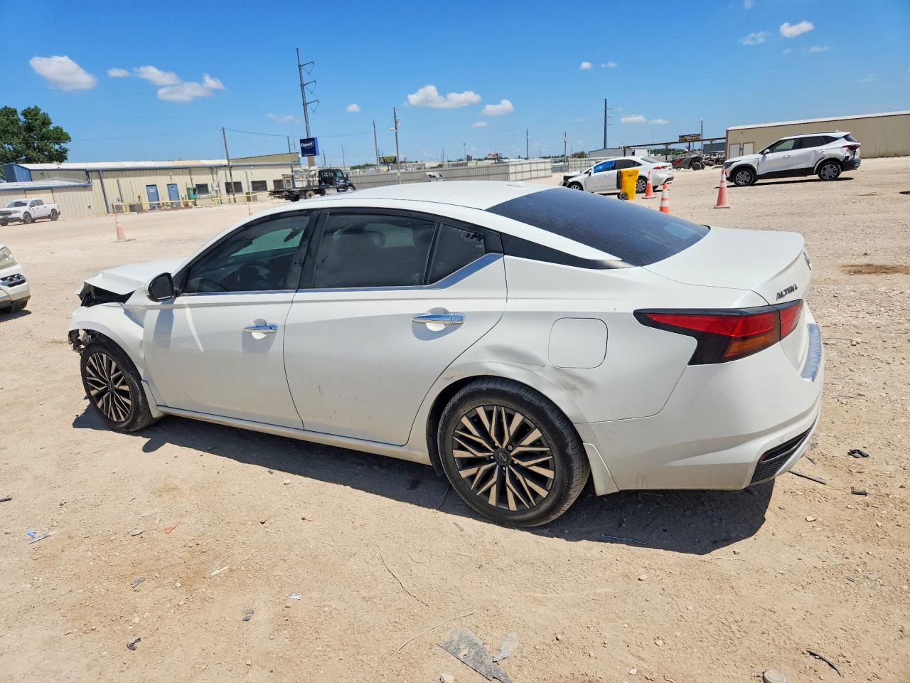 2023 Nissan Altima Sv White vin: 1N4BL4DV4PN397499