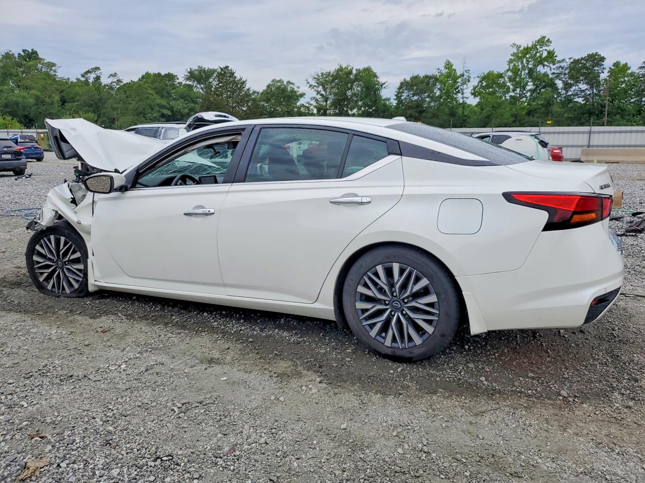 2023 Nissan Altima Sv White vin: 1N4BL4DV4PN414172