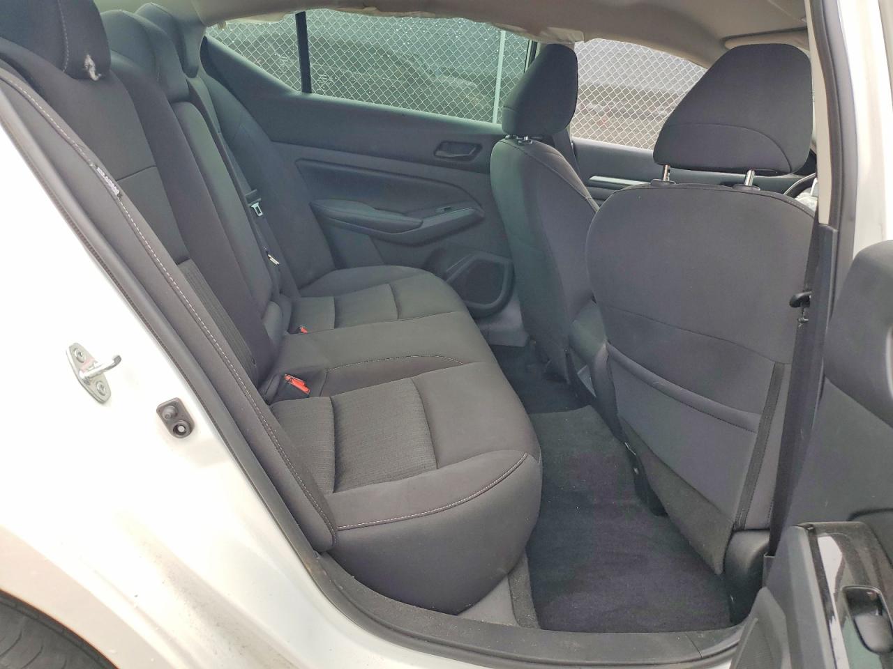 2023 Nissan Altima Sv White vin: 1N4BL4DV4PN414172