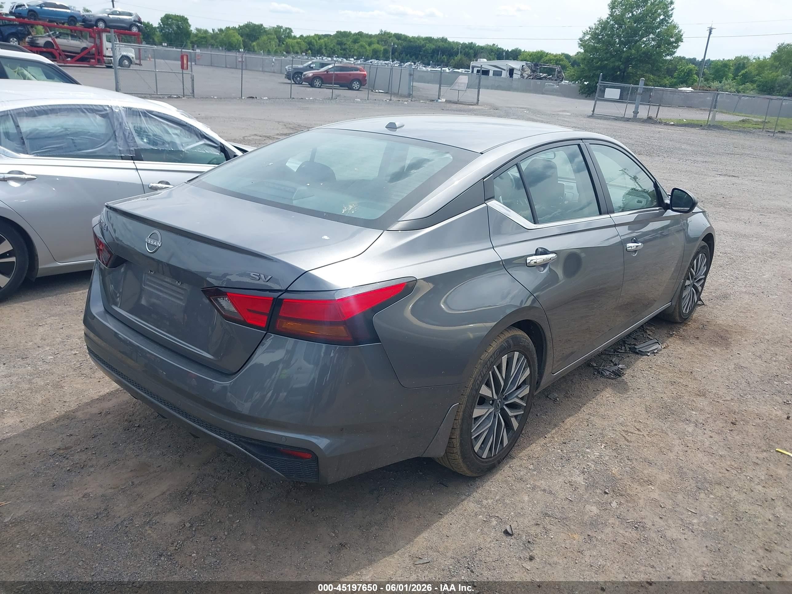 2024 Nissan Altima Sv Fwd Серый vin: 1N4BL4DV4RN317721