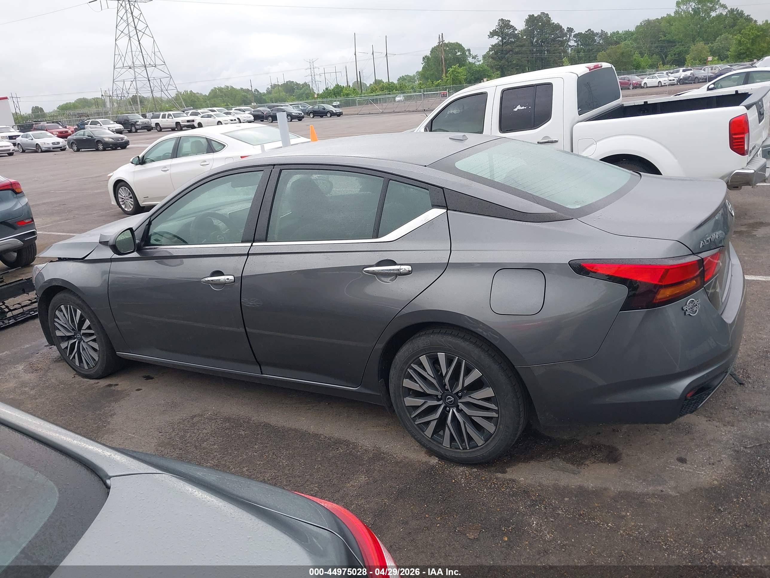 2024 Nissan Altima Sv Fwd Gray vin: 1N4BL4DV4RN371018