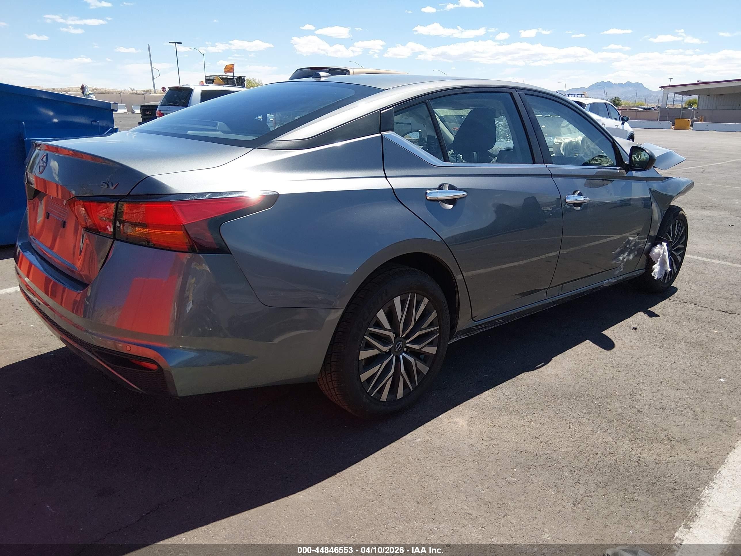 2024 Nissan Altima Sv Fwd Серый vin: 1N4BL4DV4RN402848