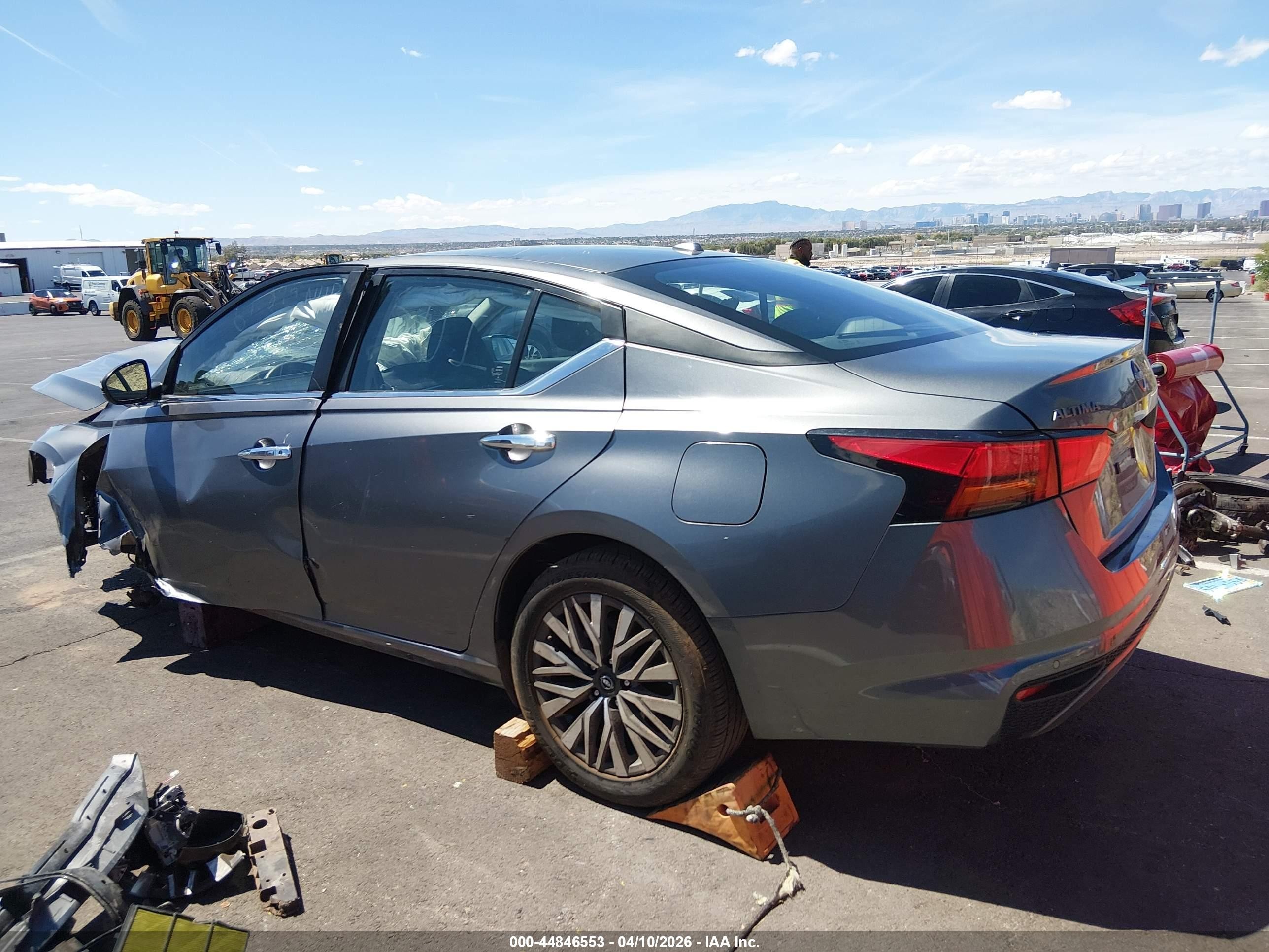 2024 Nissan Altima Sv Fwd Серый vin: 1N4BL4DV4RN402848
