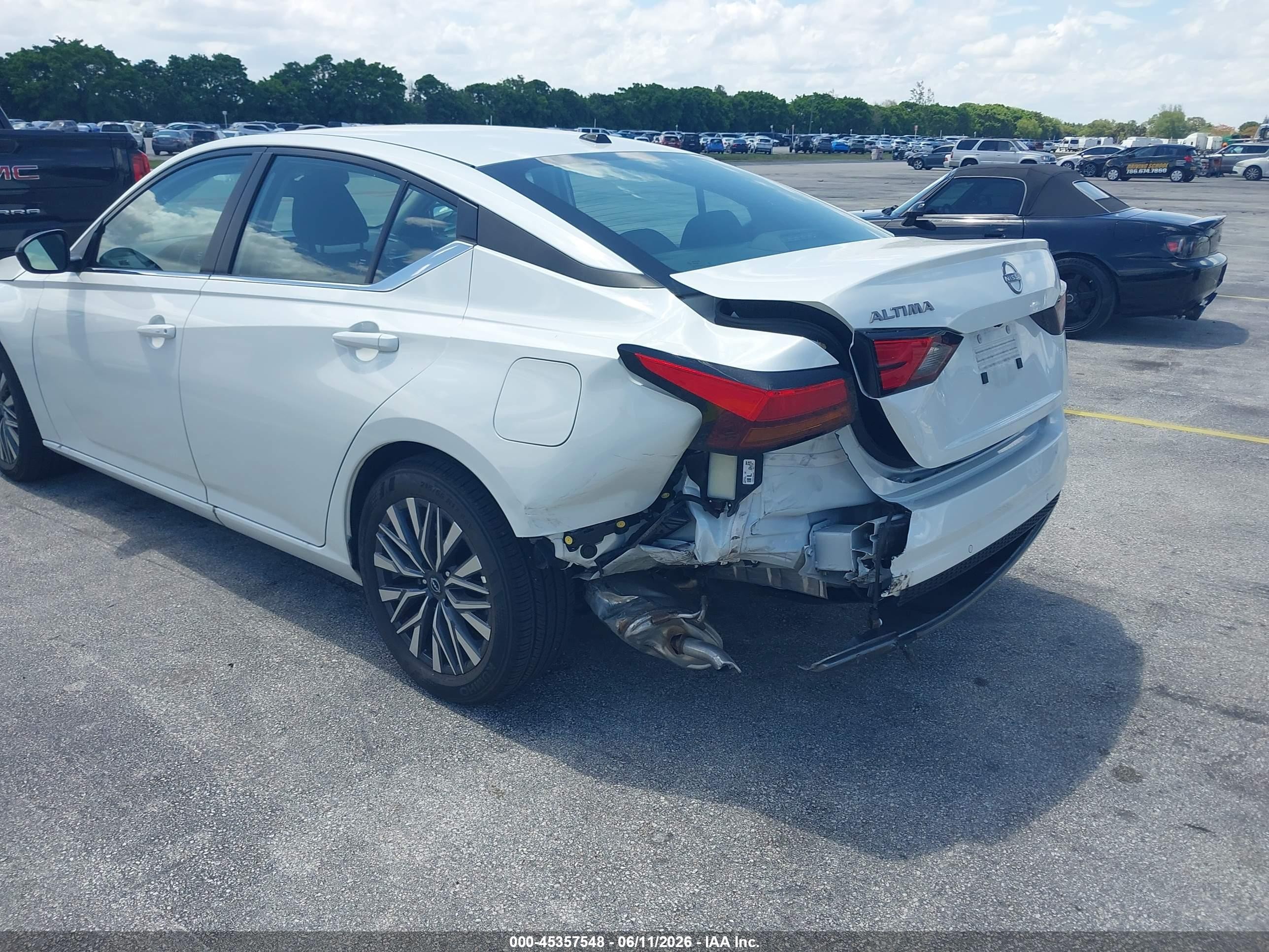 2026 Nissan Altima Sv Fwd Белый vin: 1N4BL4DV4TN313028