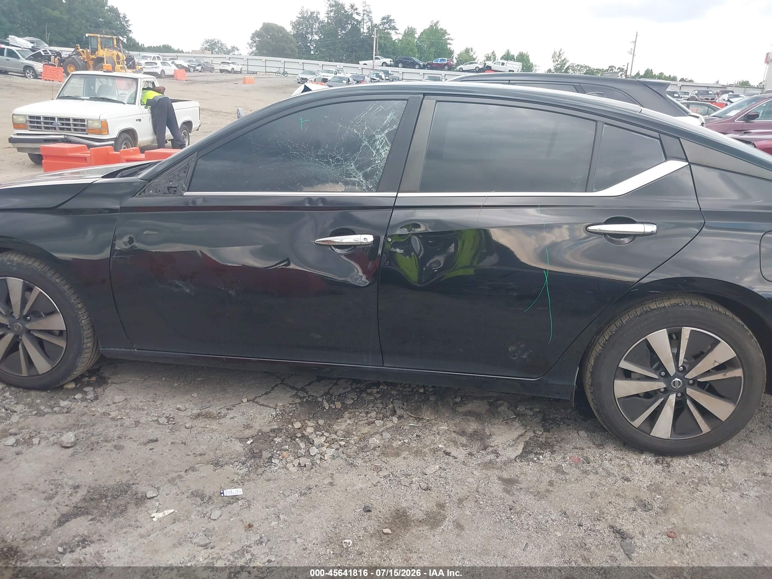 2022 Nissan Altima Sv Fwd Black vin: 1N4BL4DV5NN379879