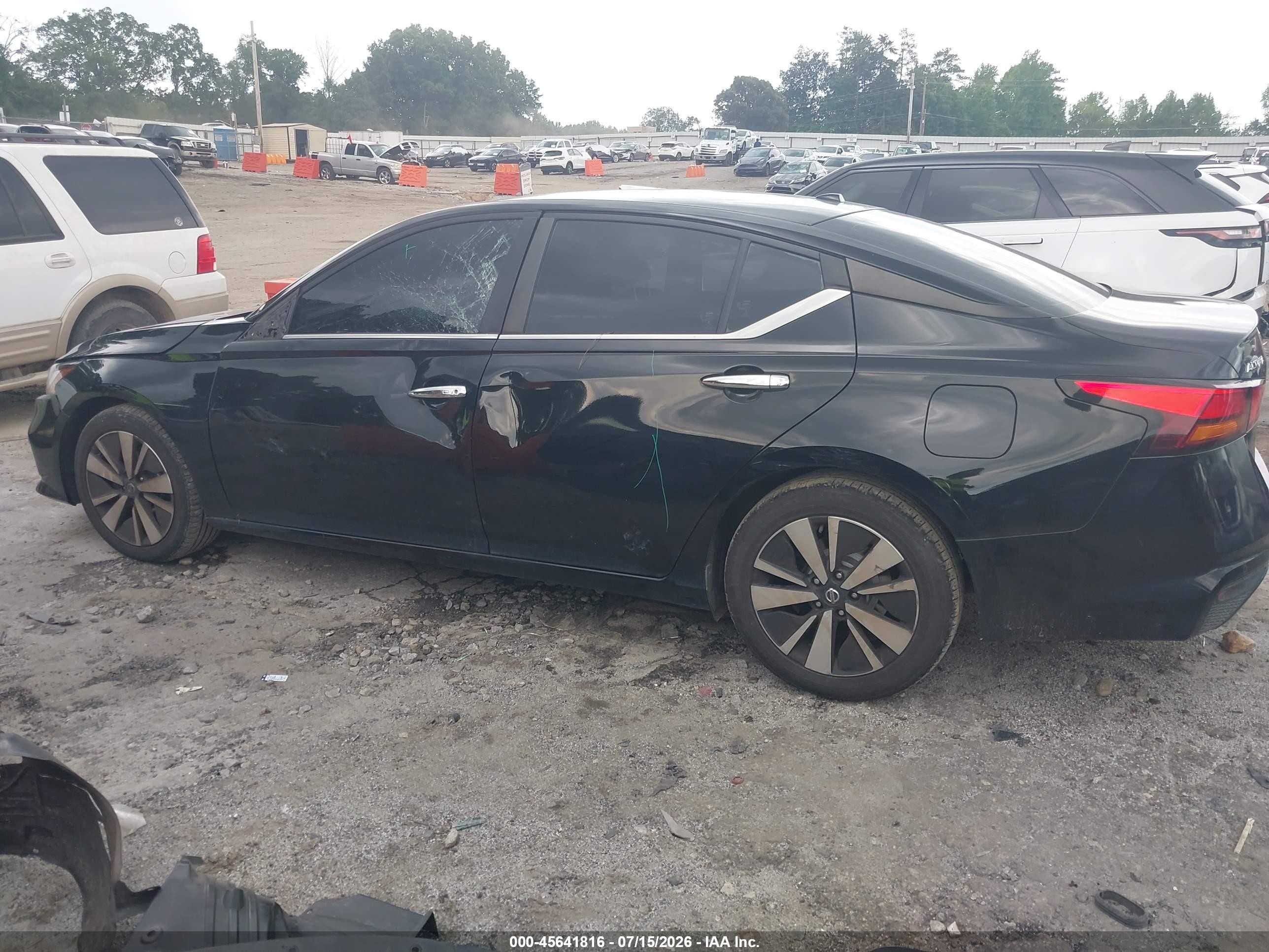 2022 Nissan Altima Sv Fwd Black vin: 1N4BL4DV5NN379879