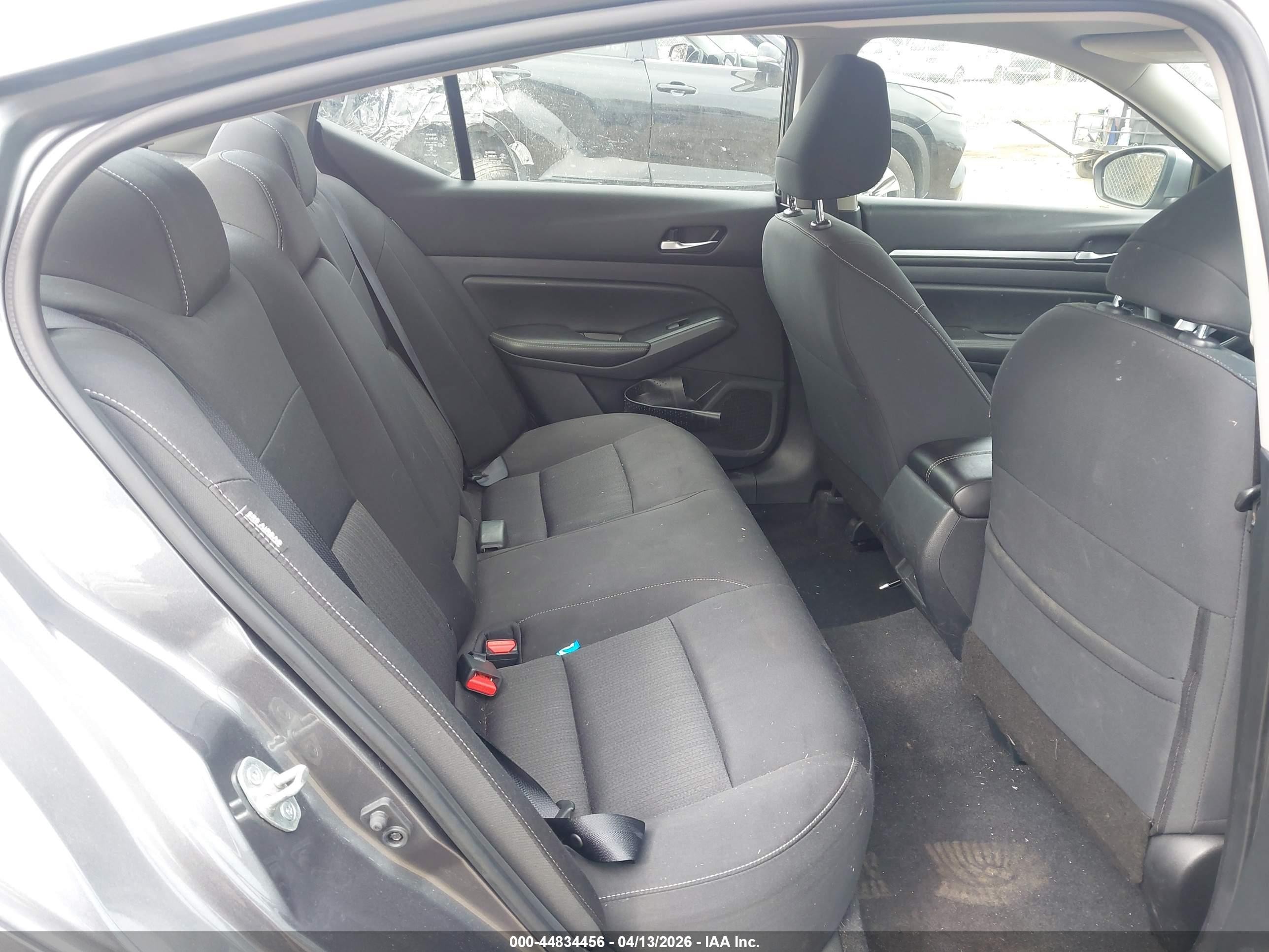 2022 Nissan Altima Sv Fwd Серый vin: 1N4BL4DV5NN404697