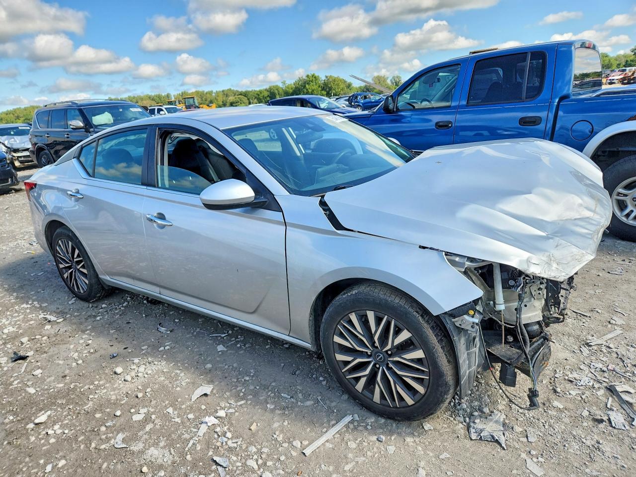 2023 Nissan Altima Sv Silver vin: 1N4BL4DV5PN320429