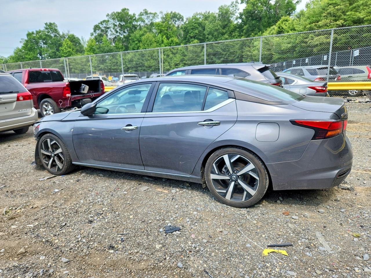 2024 Nissan Altima Sv Gray vin: 1N4BL4DV5RN352056
