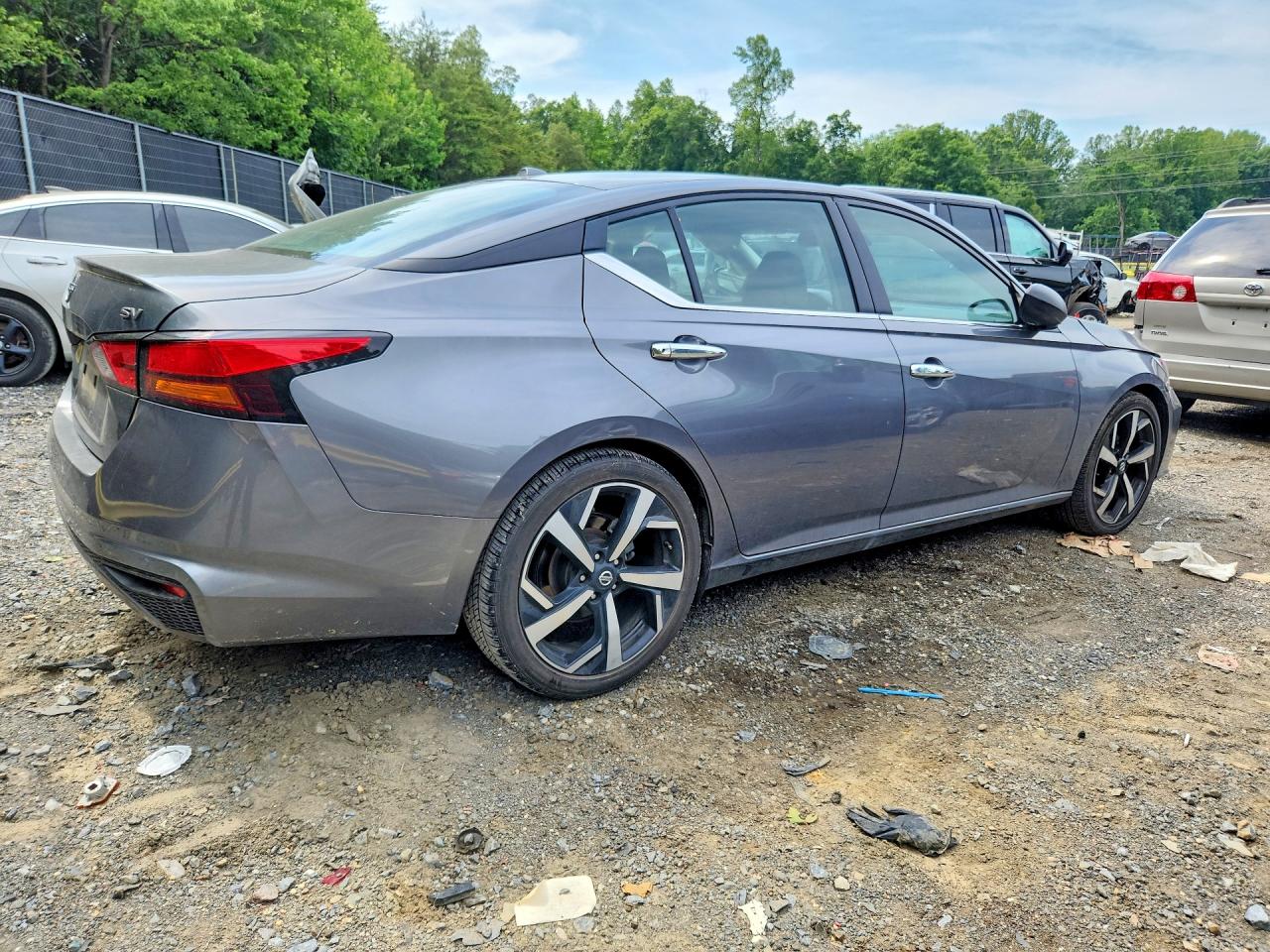 2024 Nissan Altima Sv Gray vin: 1N4BL4DV5RN352056
