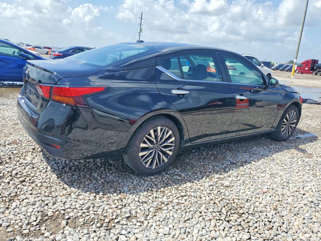 2025 Nissan Altima Sv Черный vin: 1N4BL4DV5SN344481