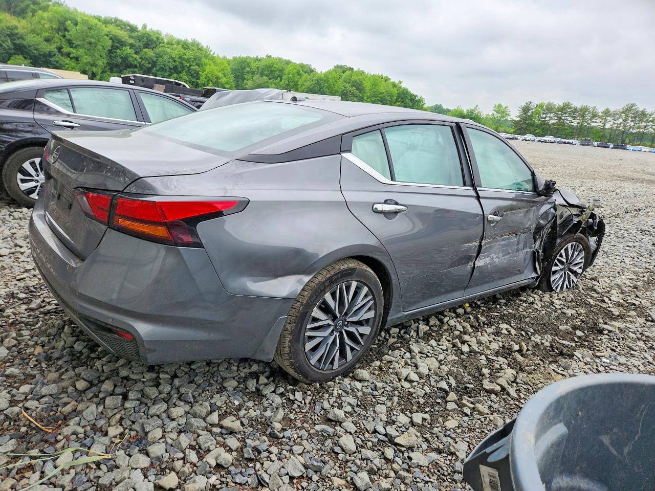 2025 Nissan Altima Sv Charcoal vin: 1N4BL4DV5SN398881