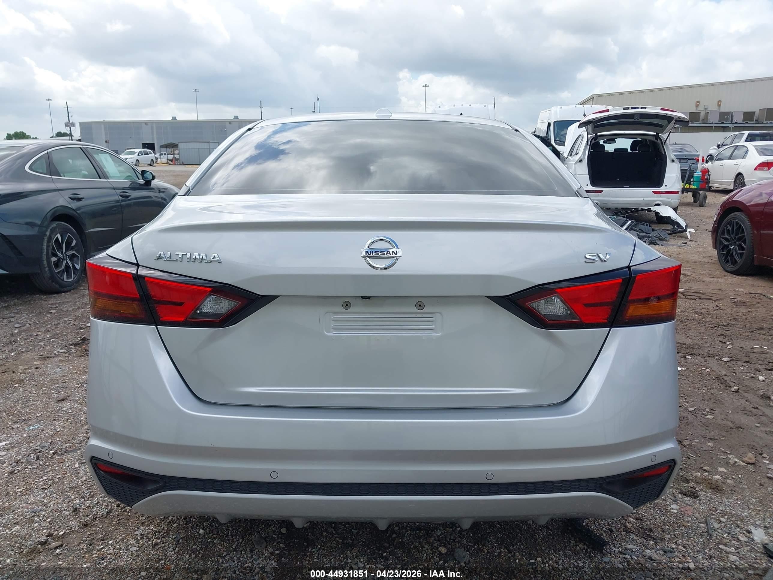 2021 Nissan Altima Sv Fwd Серебряный vin: 1N4BL4DV6MN315896