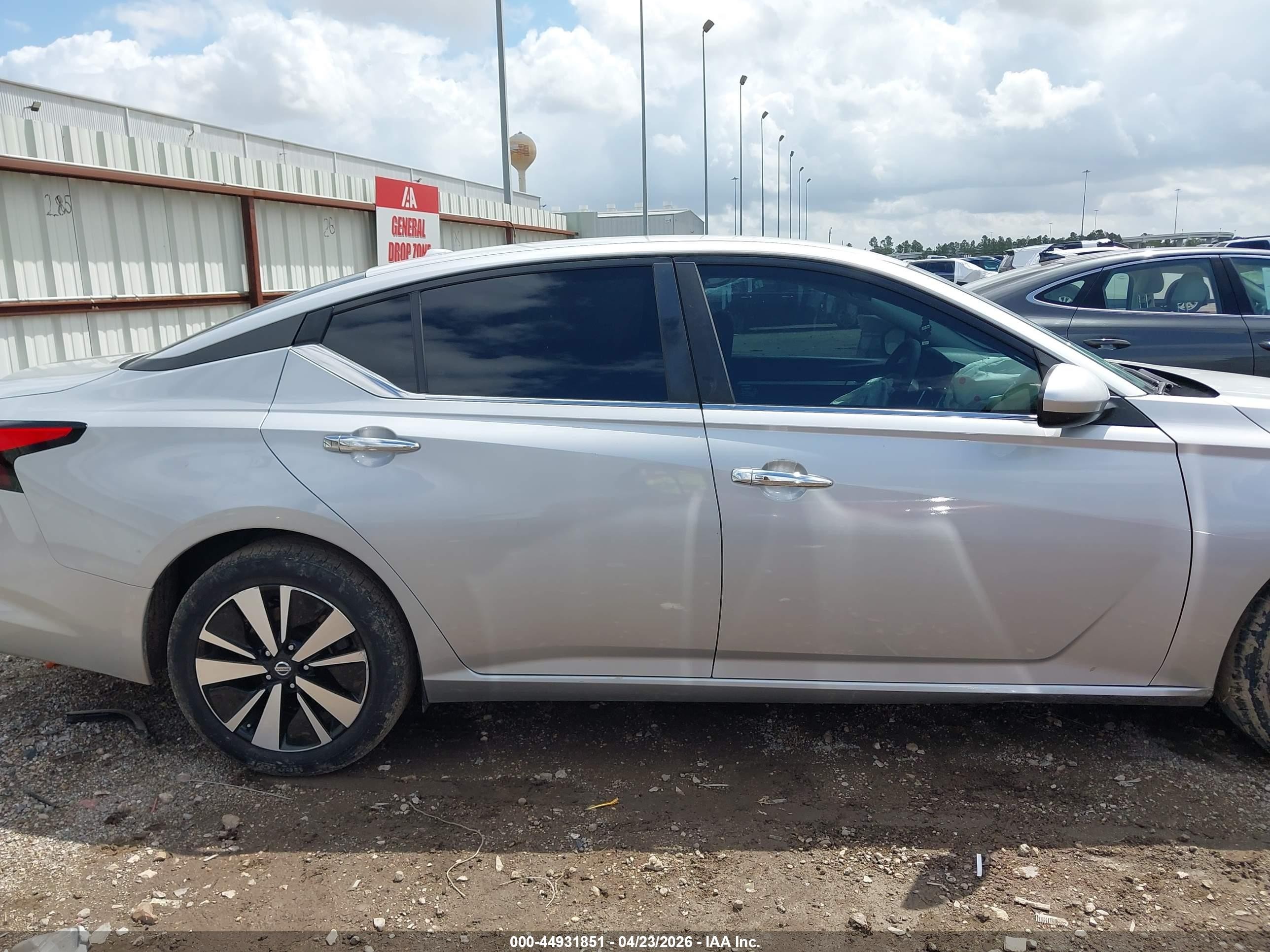 2021 Nissan Altima Sv Fwd Серебряный vin: 1N4BL4DV6MN315896