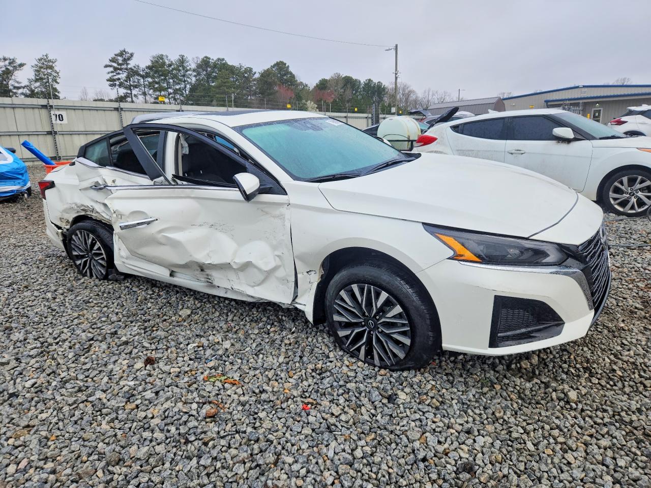 2024 Nissan Altima 2.5 Sv White vin: 1N4BL4DV6RN315677