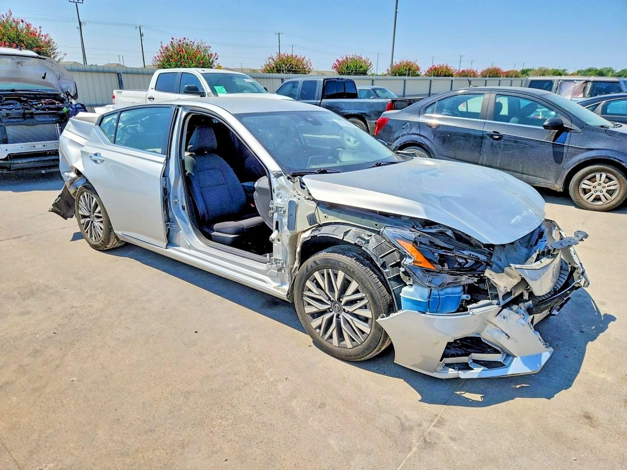 2024 Nissan Altima Sv Silver vin: 1N4BL4DV6RN430389