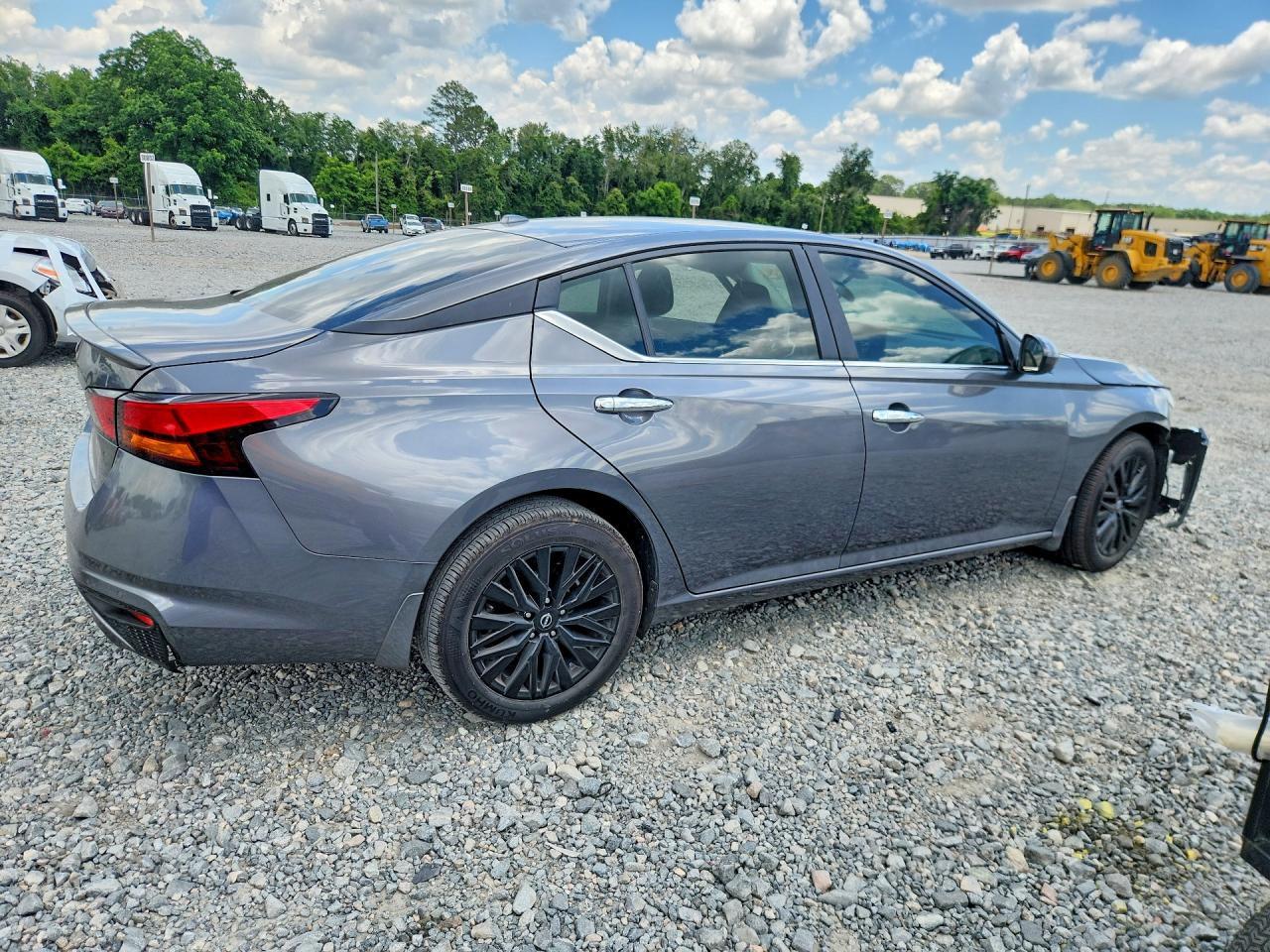2025 Nissan Altima Sv Gray vin: 1N4BL4DV6SN414280