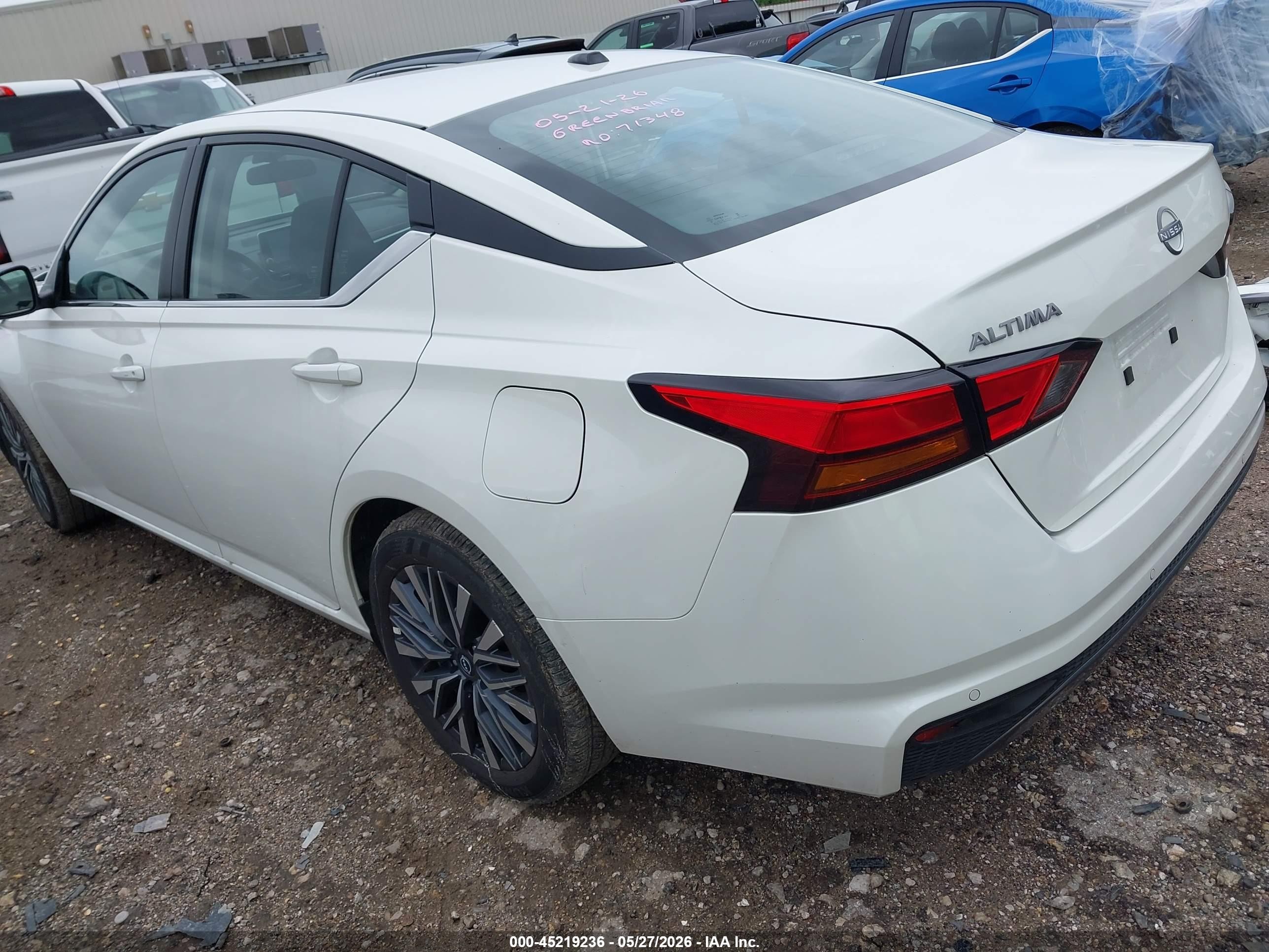 2026 Nissan Altima Sv Fwd Белый vin: 1N4BL4DV6TN306467